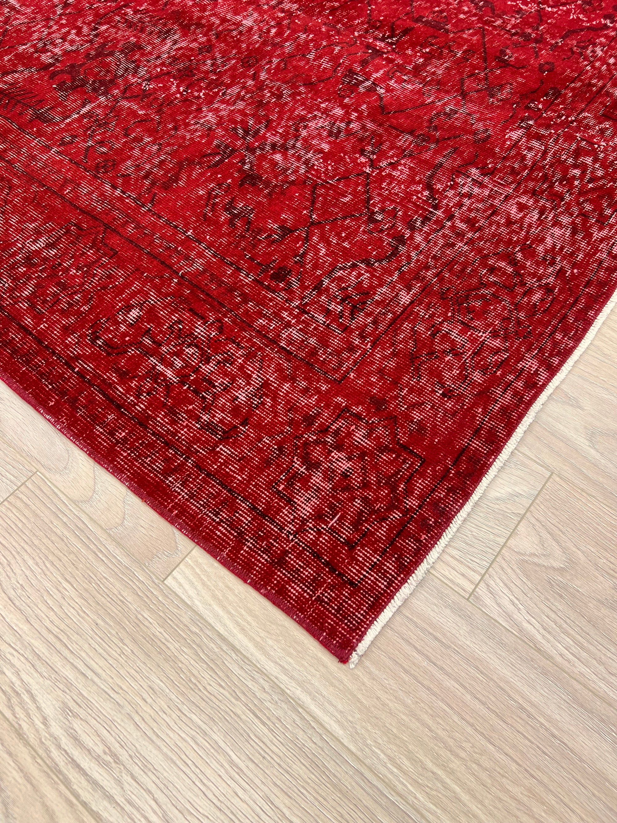 Abbellonna - Vintage Turkish Overdyed Rug