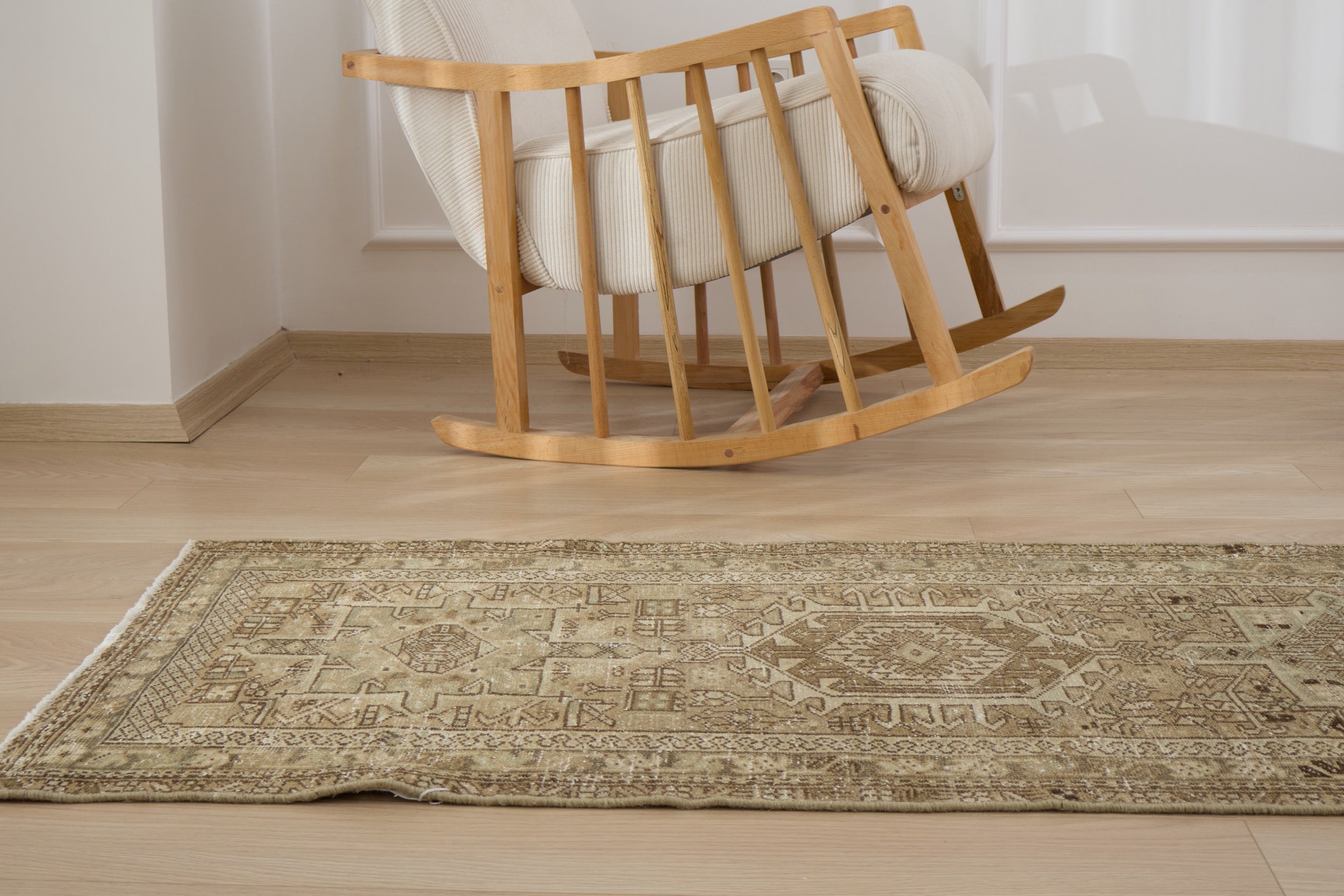 The Artisanal Charm of Abeir - Wool and Cotton Blend | Kuden Rugs