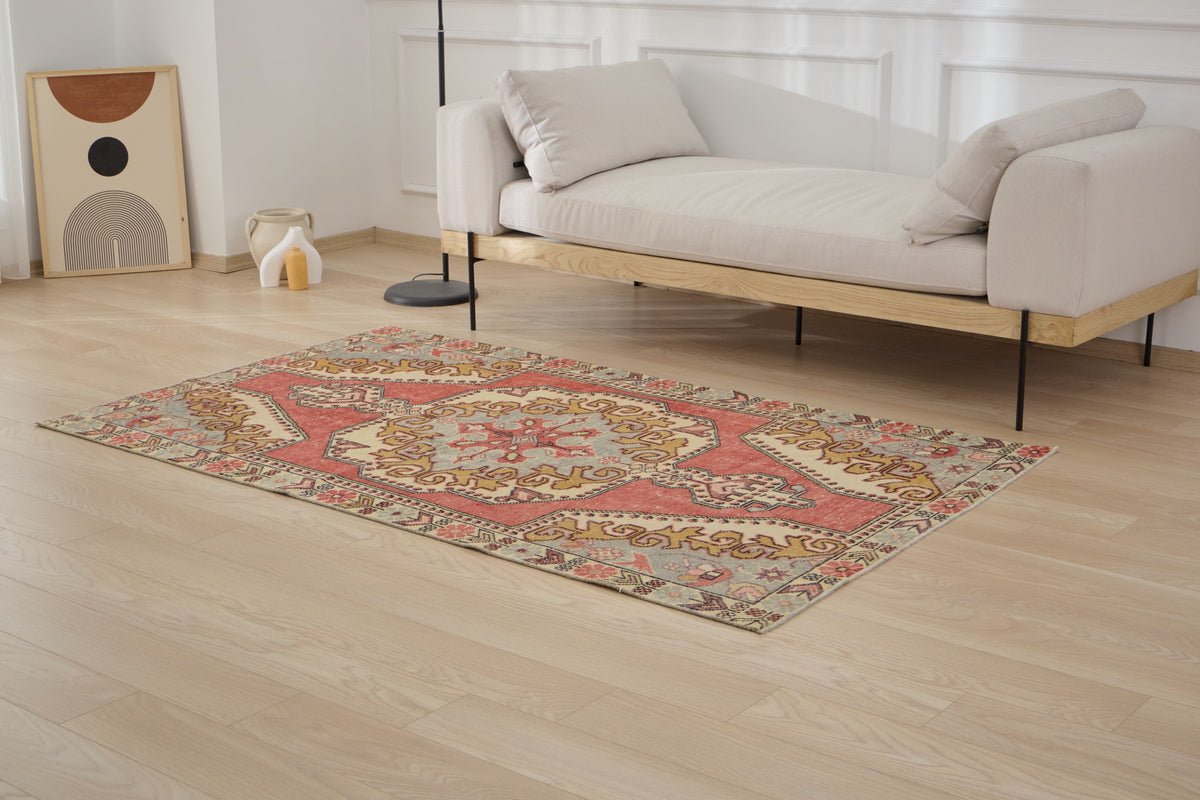 Addisyn - Vintage Turkish Anatolian Rug