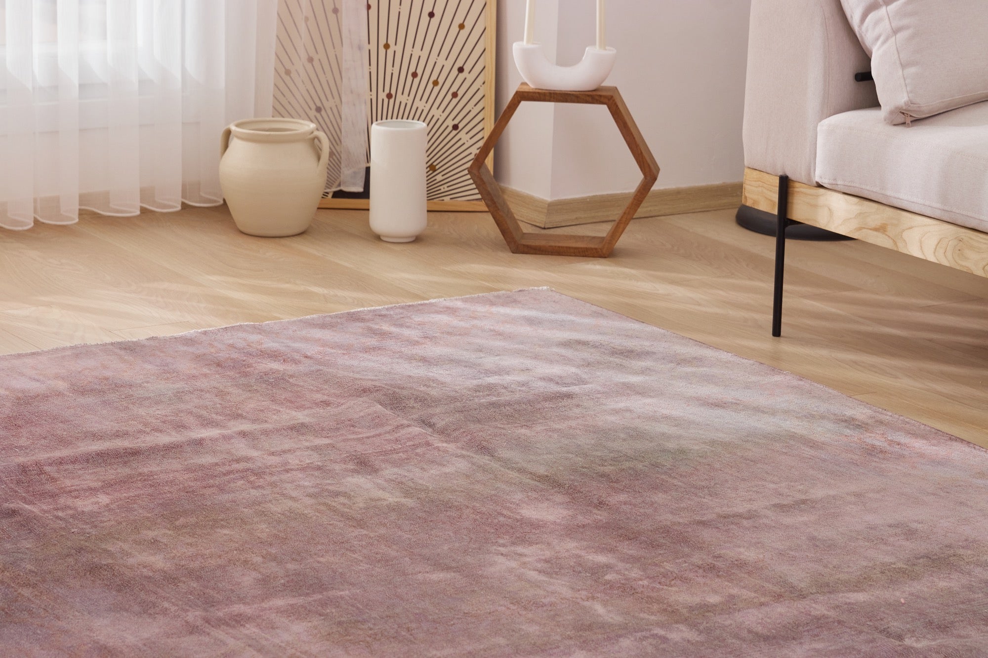 Agata | Time-Honored Indian Rug | Luxurious Carpet Craft | Kuden Rugs
