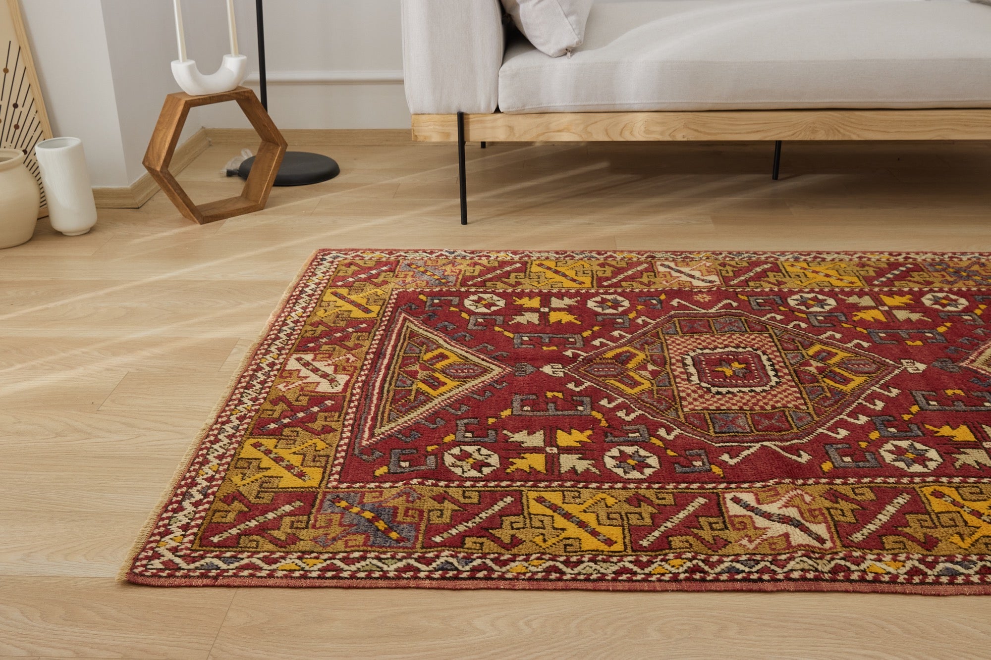 Agnies | Modern Vintage Fusion | Artisanal Geometric Carpet | Kuden Rugs