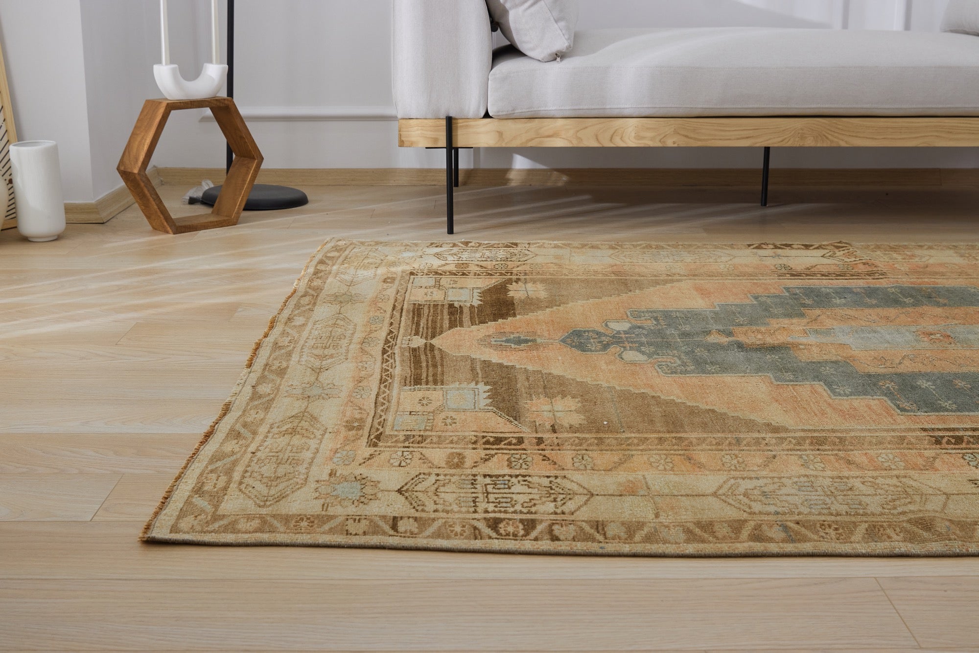 Aliciedik | Modern Vintage Fusion | Artisanal Geometric Carpet | Kuden Rugs