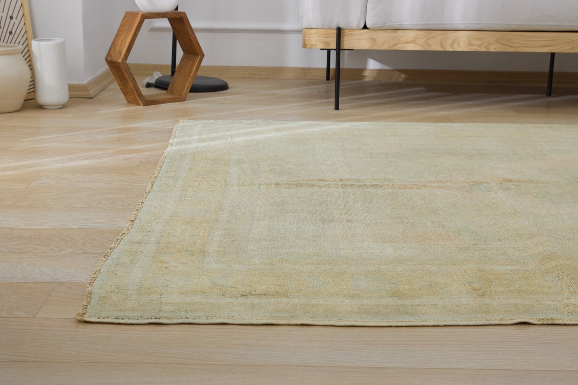 Aliki | Modern Vintage Fusion | Artisanal Geometric Carpet | Kuden Rugs