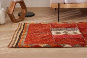 Alumit | Modern Vintage Fusion | Artisanal Geometric Carpet | Kuden Rugs
