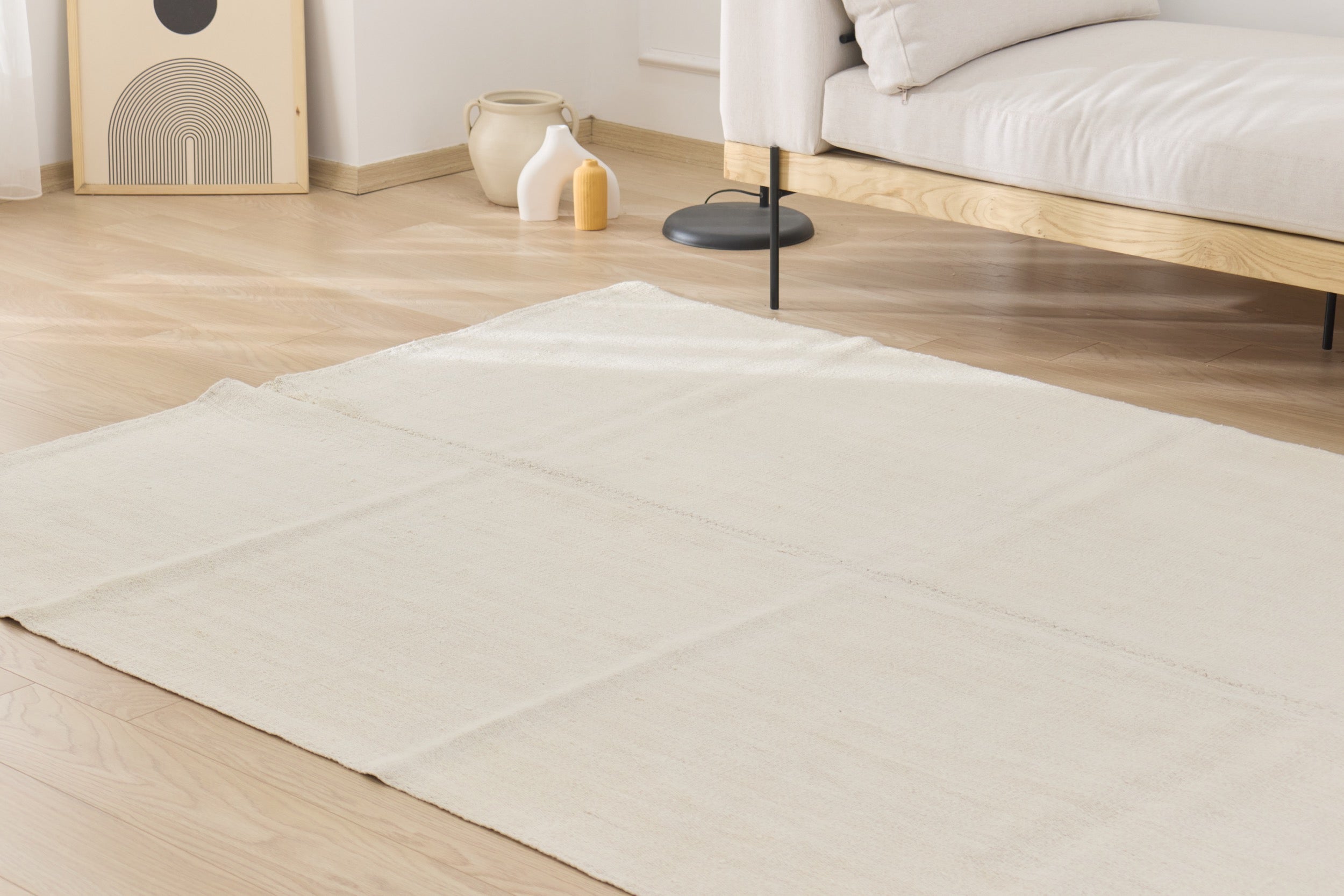 Amabel: An Enchanting Turkish Hemp Rug with a Crisp, Clean Palette | Kuden Rugs