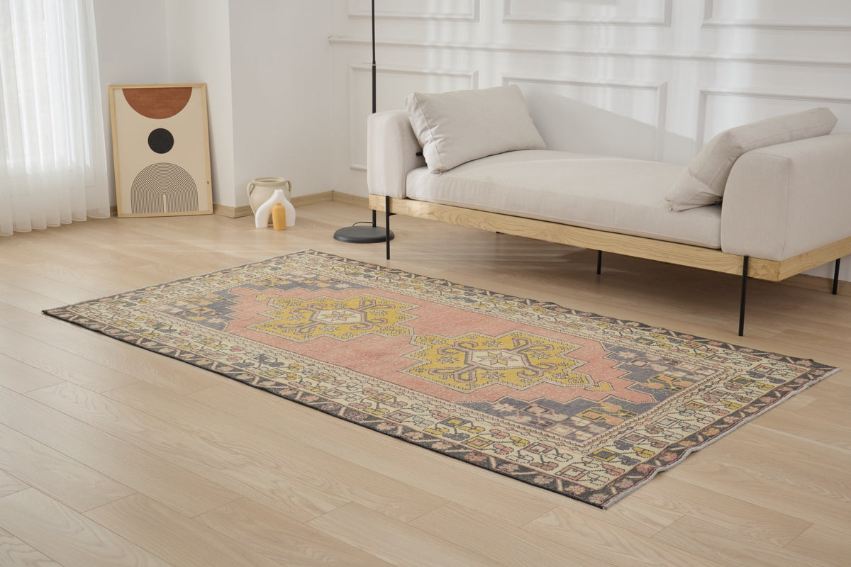 Anabelle - Vintage Turkish Anatolian Rug