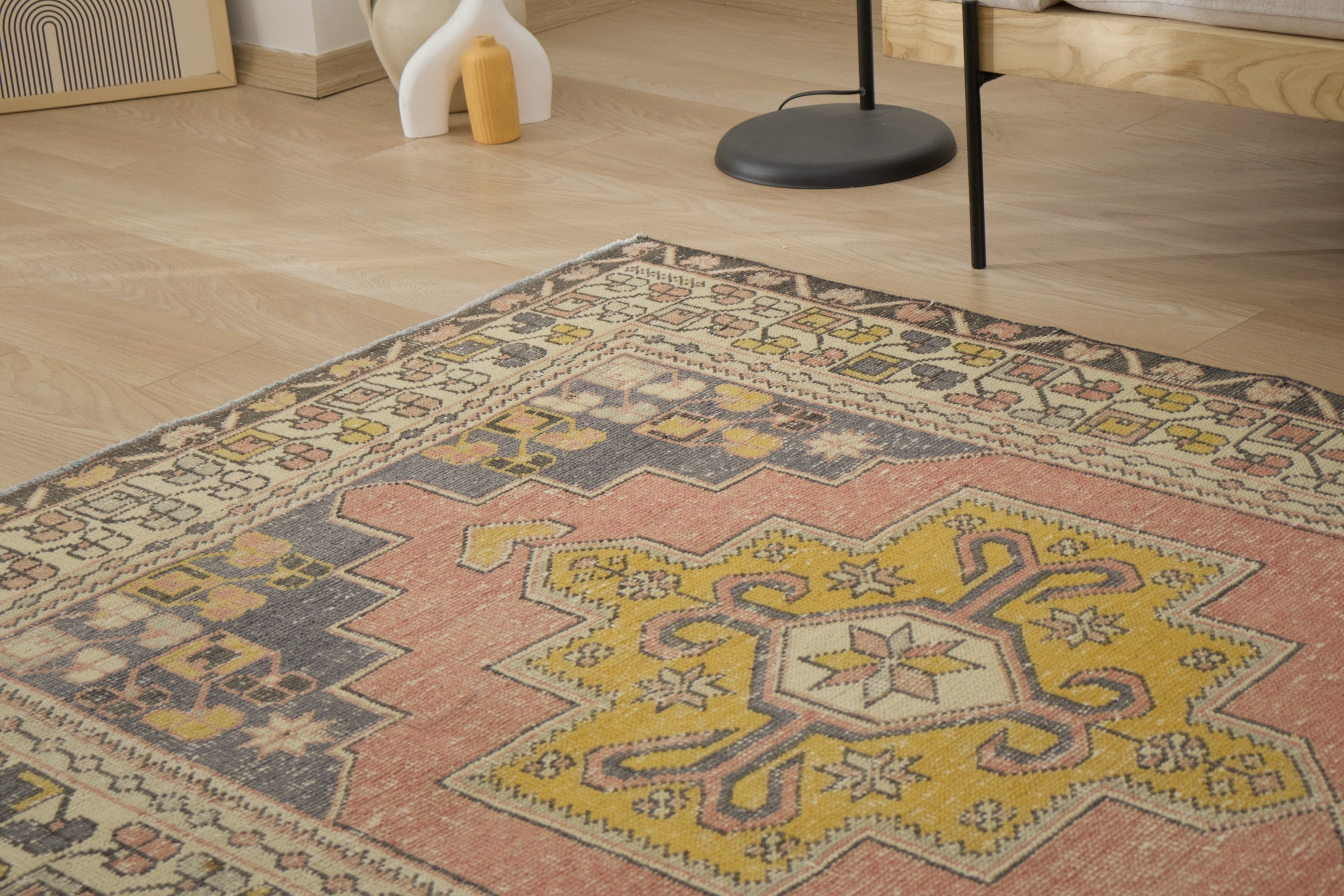 Anabelle - Vintage Turkish Anatolian Rug