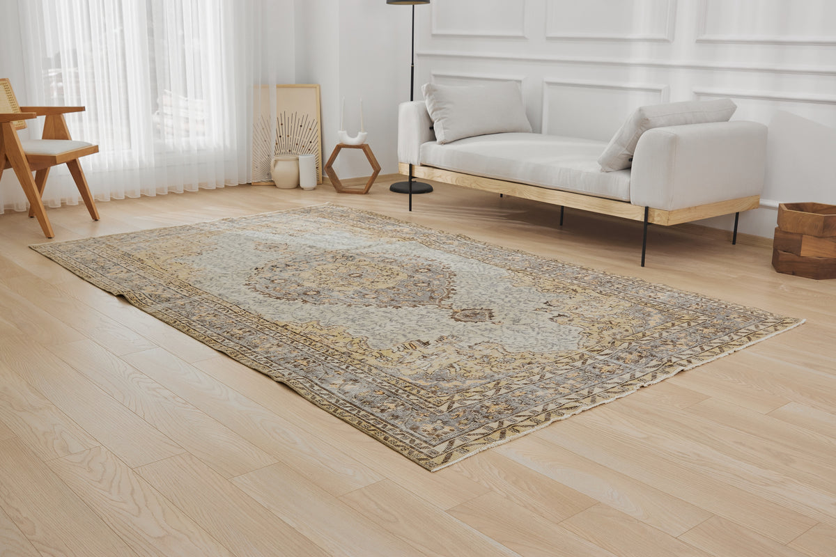 Beige Antiquewashed Elegance - Analeah's Professional Carpet Expertise | Kuden Rugs