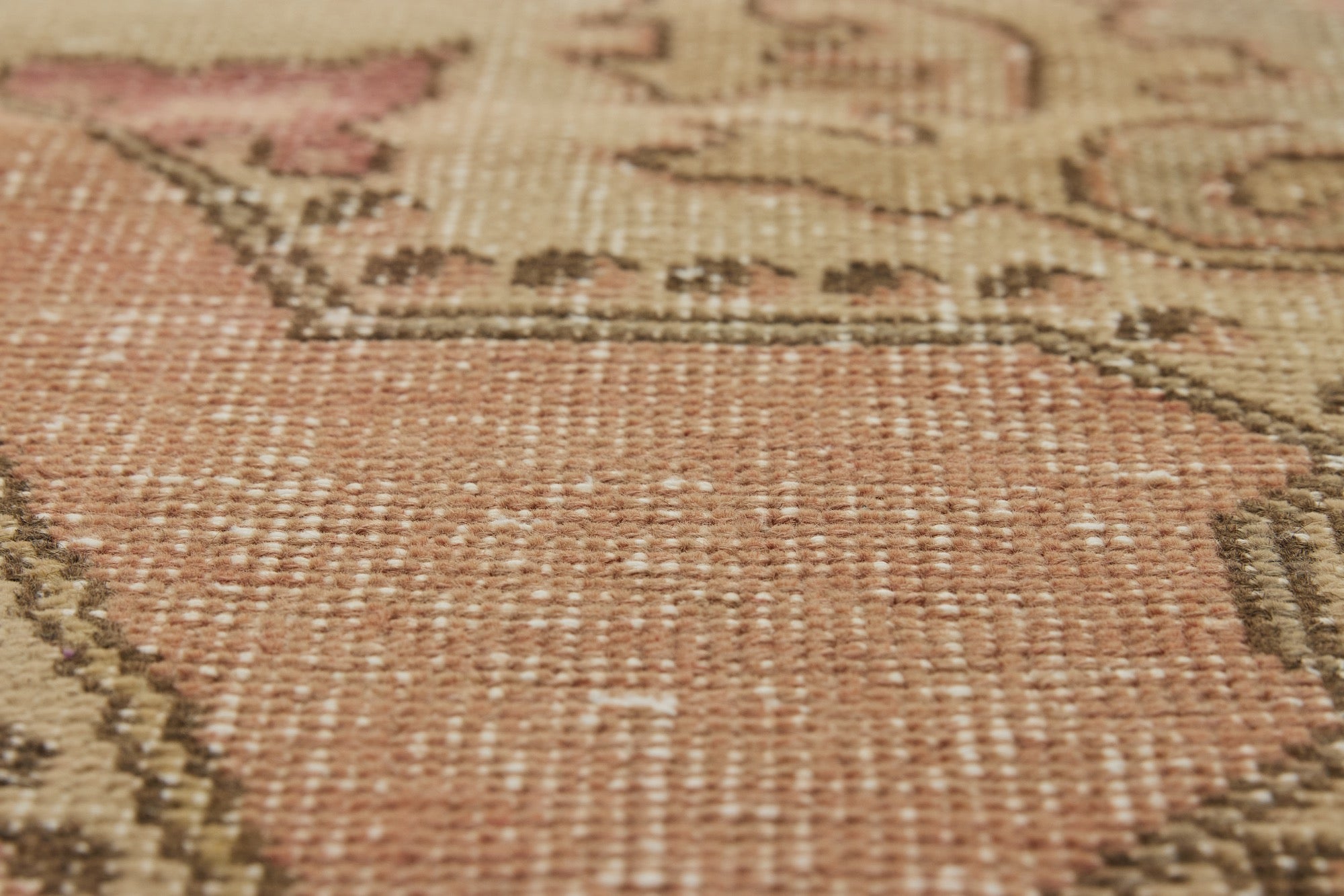 Ansley | Time-Honored Turkish Rug | Artisanal Carpet Mastery | Kuden Rugs