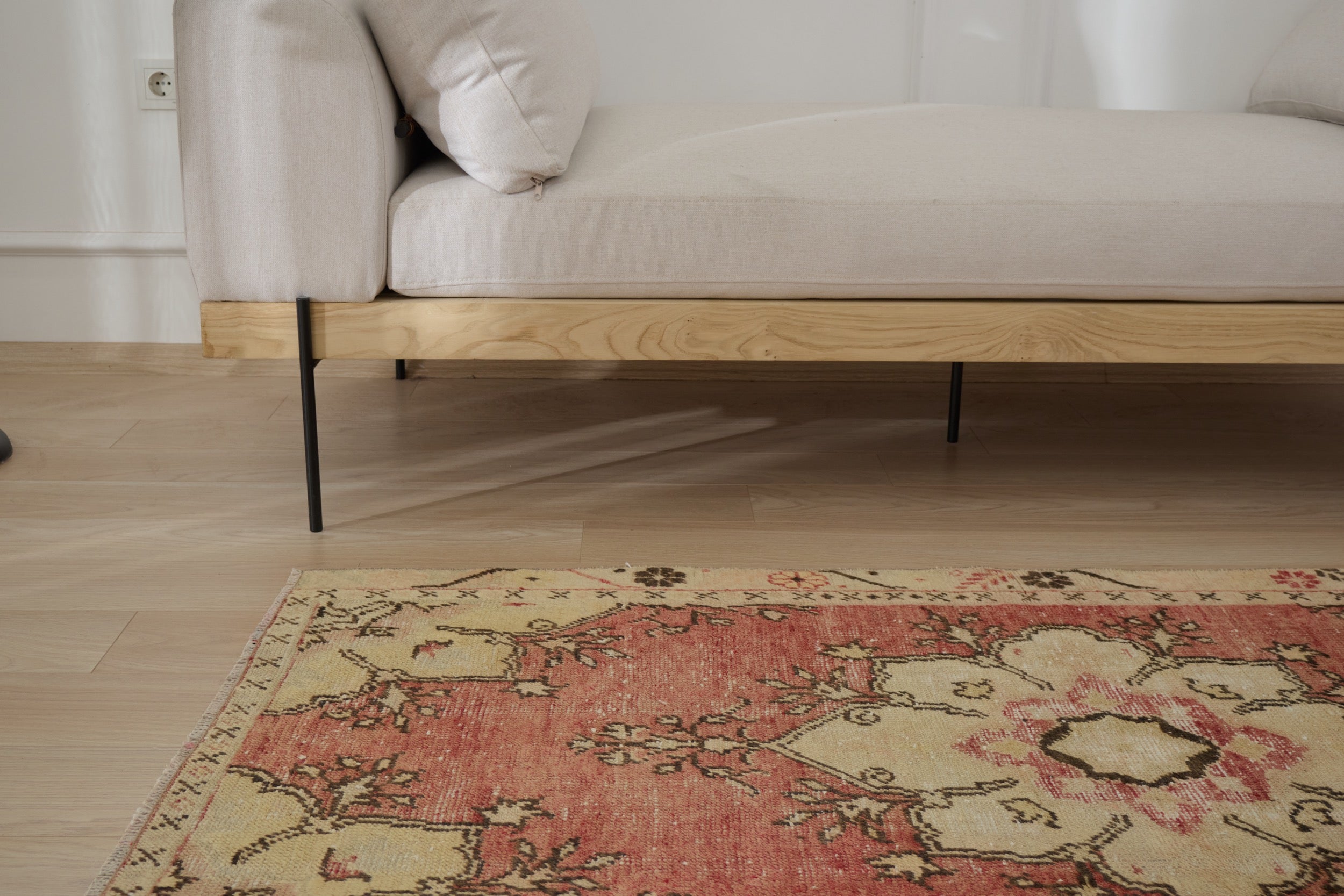 Arnold - Handmade Small Rug | Kuden Rugs