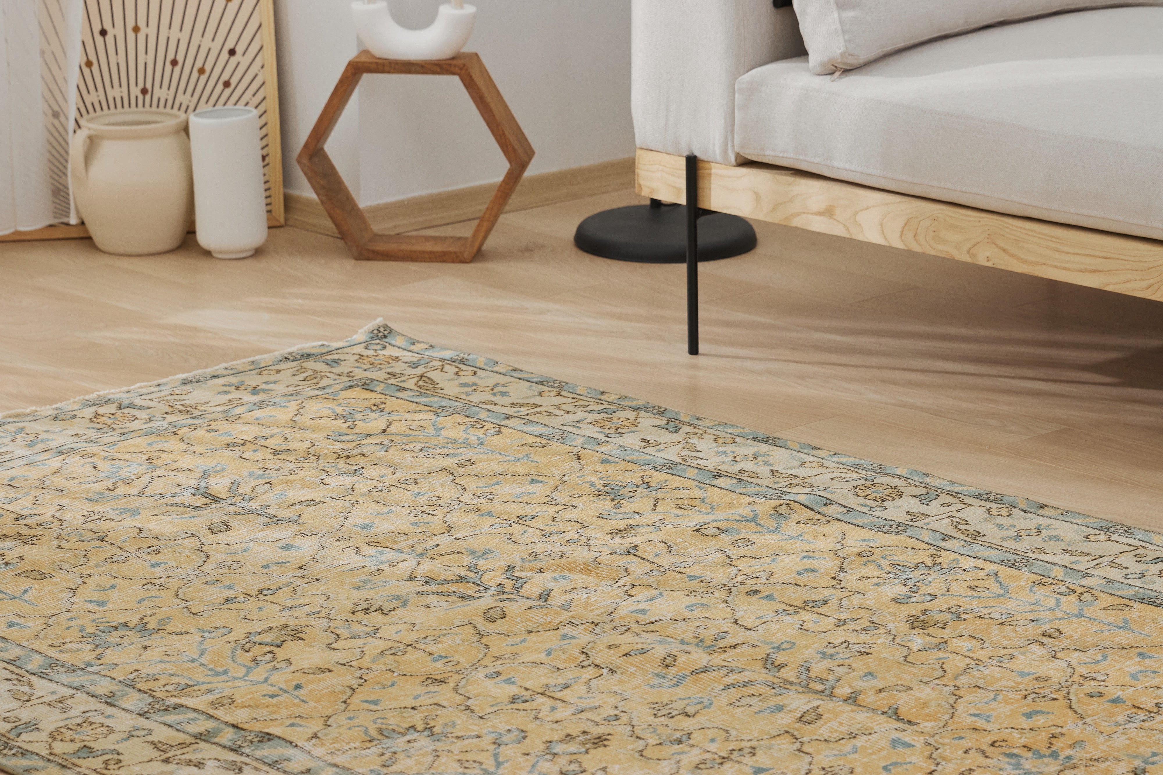 Atiye | Timeless Turkish Rug | Artisanal Carpet Excellence | Kuden Rugs