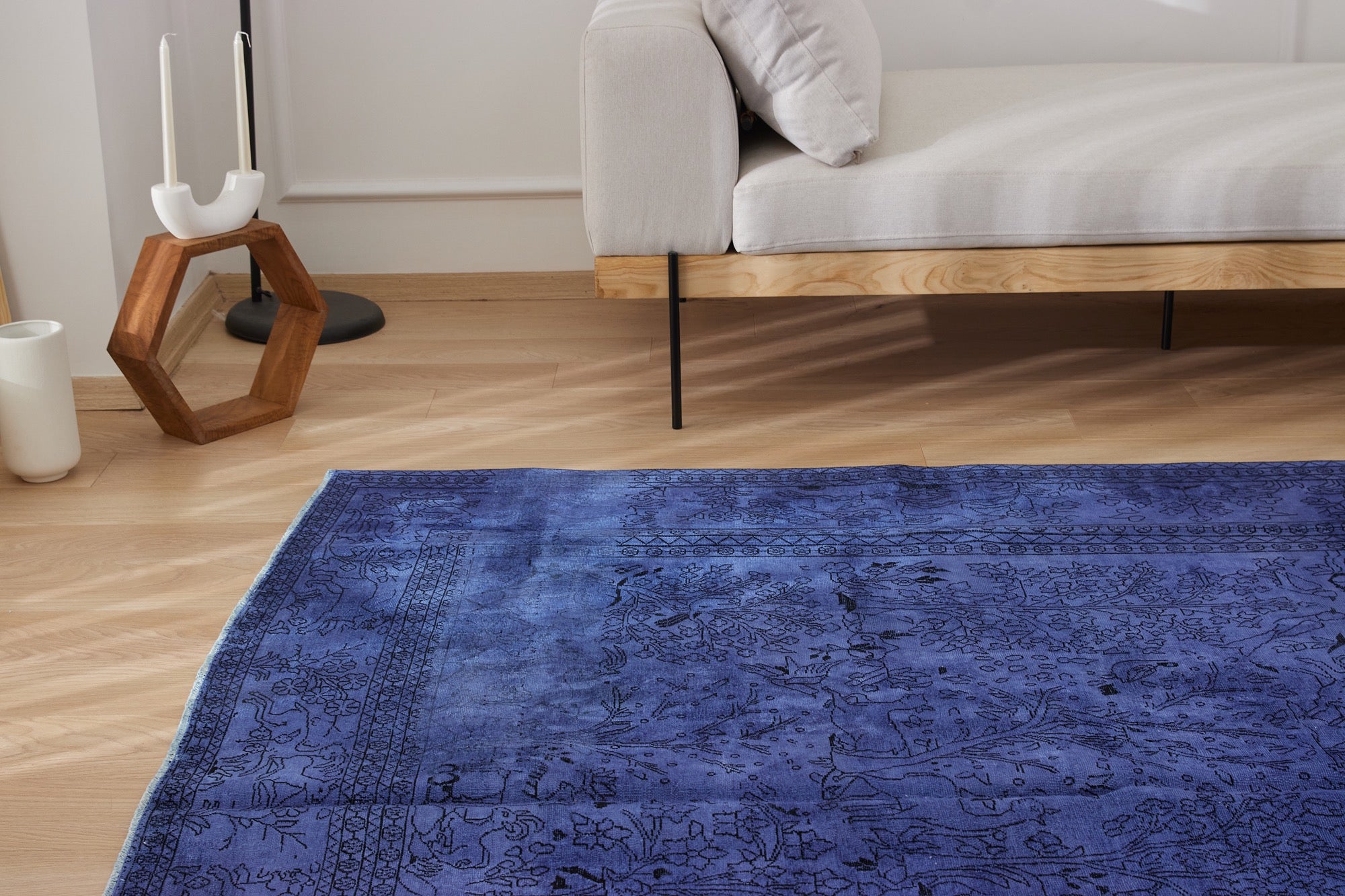 Blakely | Luxurious Low-Pile Weave | Premium Indian Rug | Kuden Rugs