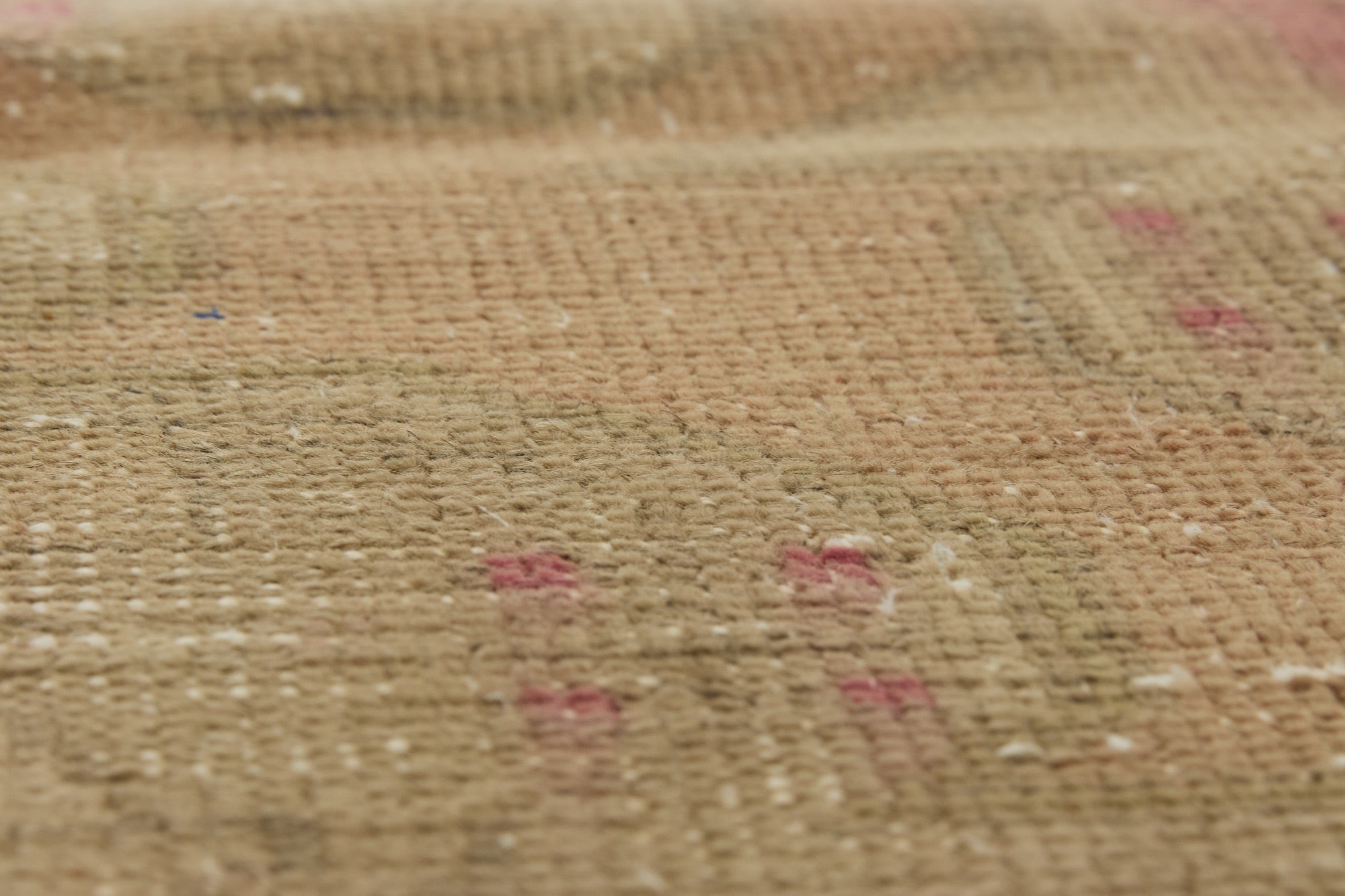 Brynlee | Time-Honored Turkish Rug | Artisanal Carpet Mastery | Kuden Rugs