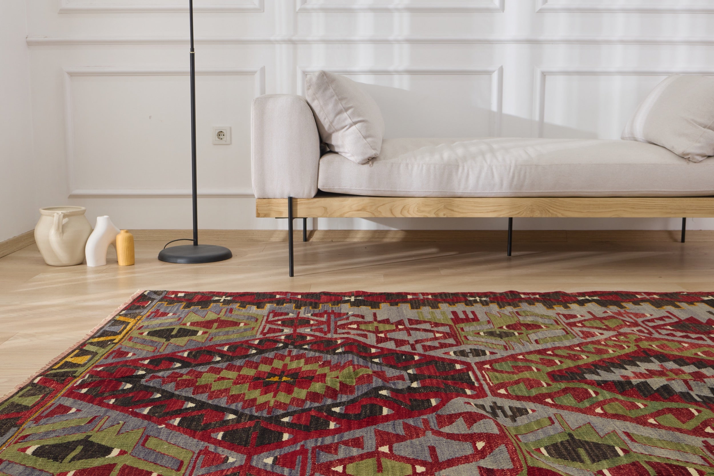 Handwoven tradition meets modern style: The Cadence Rug. | Kuden Rugs