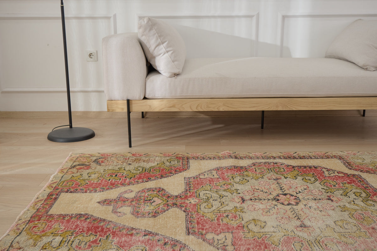 Carmel Color Rug 4' x 7' Vintage Turkish Rug, Beige - Carmel | Kuden Rugs