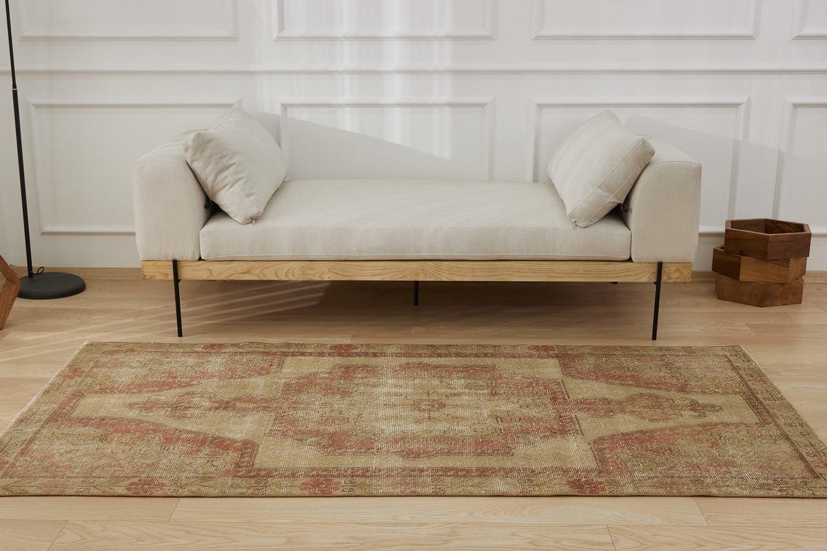 Dafnie | Hand-Knotted Geometric Turkish Carpet | Kuden Rugs