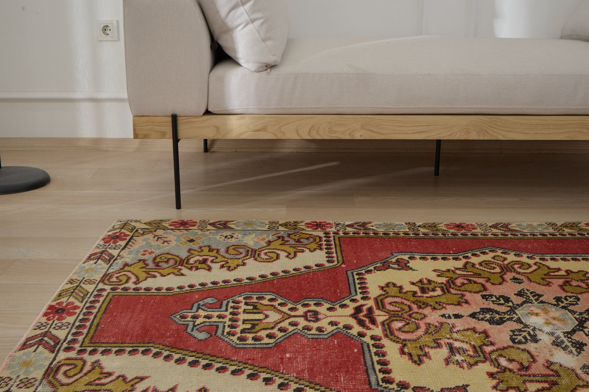 Dee Rugs 4' x 7' Vintage Turkish Rug, Red - Dee | Kuden Rugs