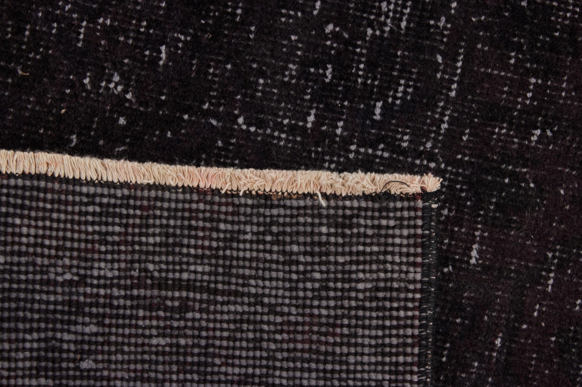 Dervilla | Artisanal Plain Pattern Vintage Rug | Kuden Rugs