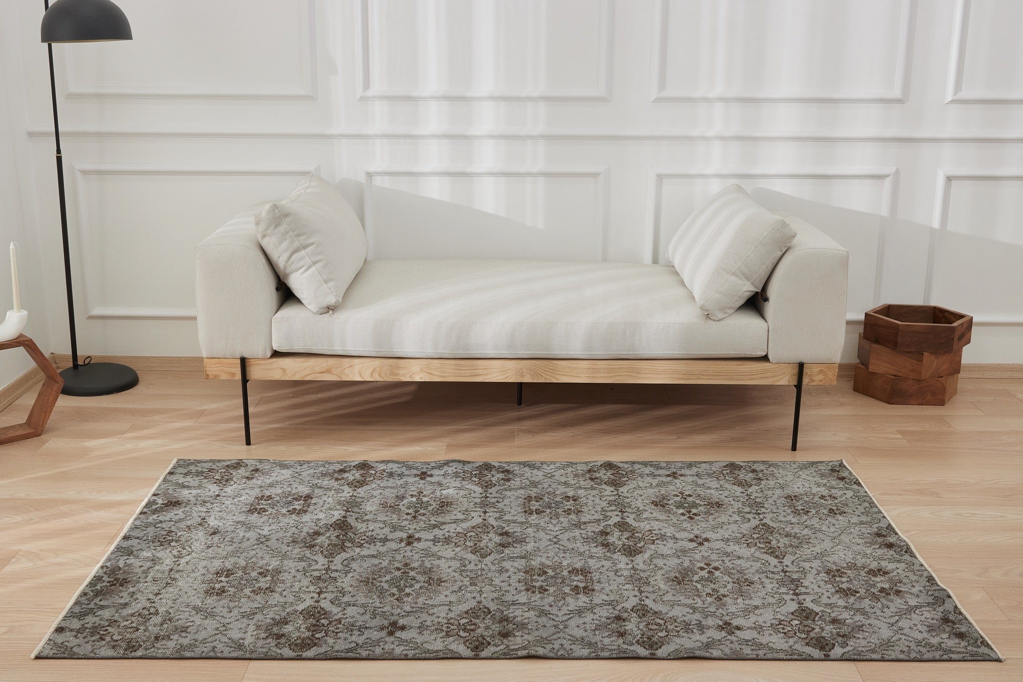 Dionne | Unique Low-Pile Area Rug with Timeless Design | Kuden Rugs