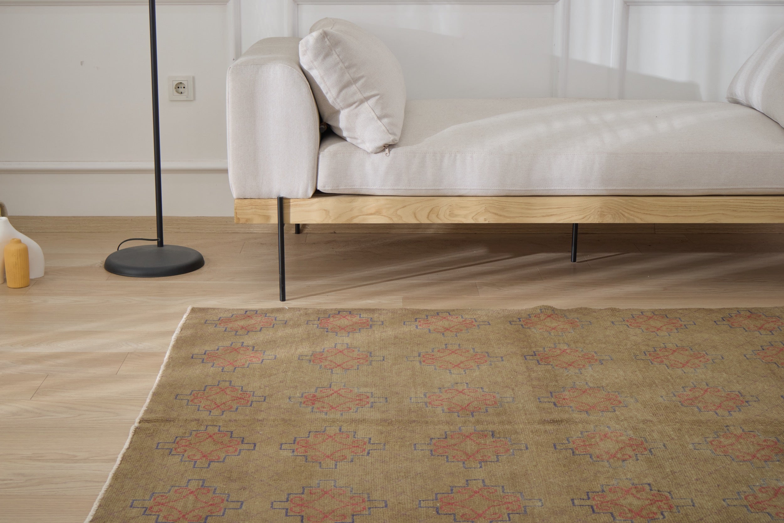 Handwoven tradition meets modern style: The Dulcie Rug. | Kuden Rugs