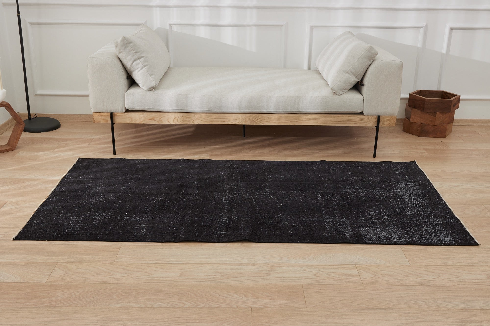 Ebere | Unique Low-Pile Turkish Rug in Sophisticated Black | Kuden Rugs