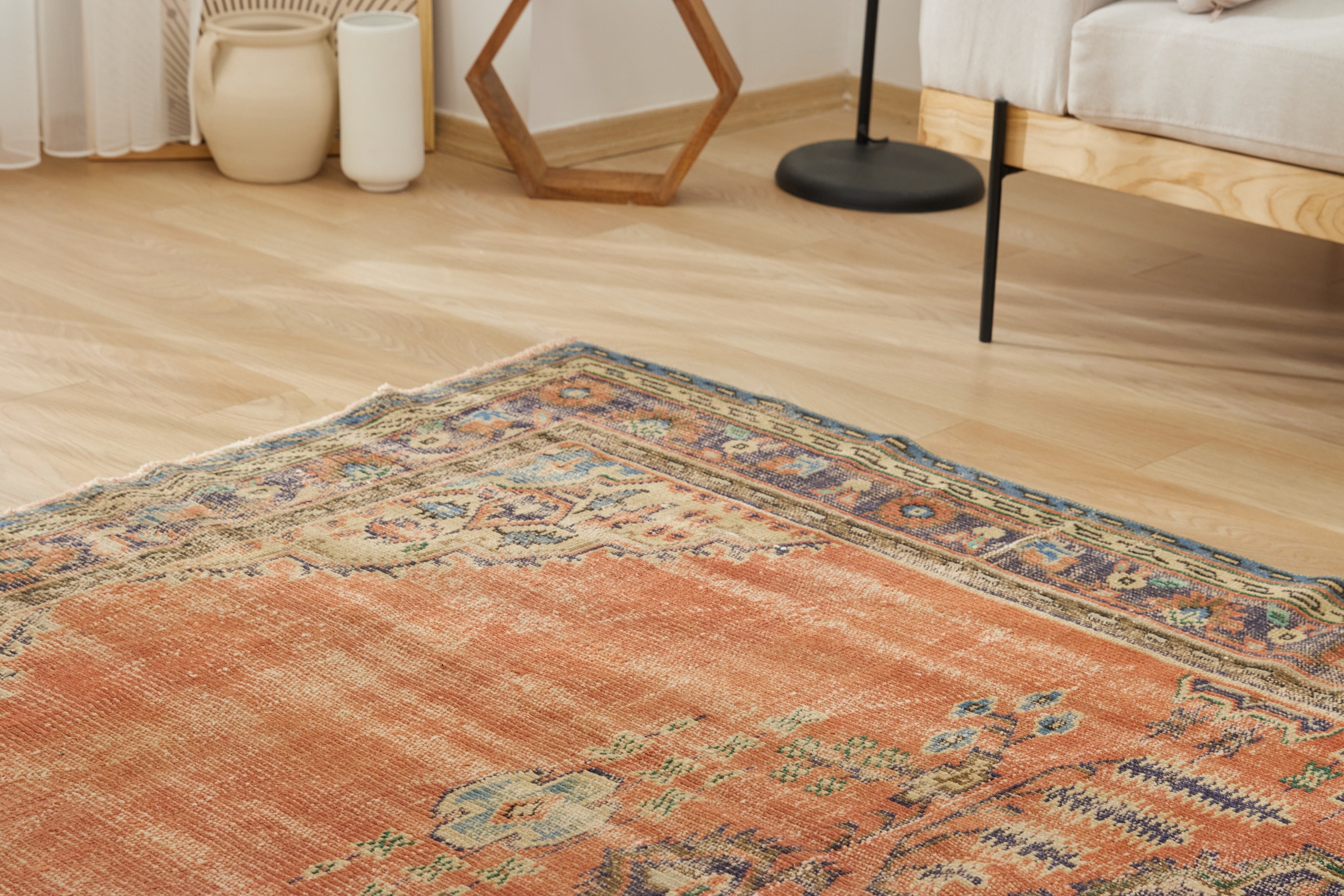 Discover Faye | Turkish Rug Craftsmanship | Vintage Carpet Allure | Kuden Rugs