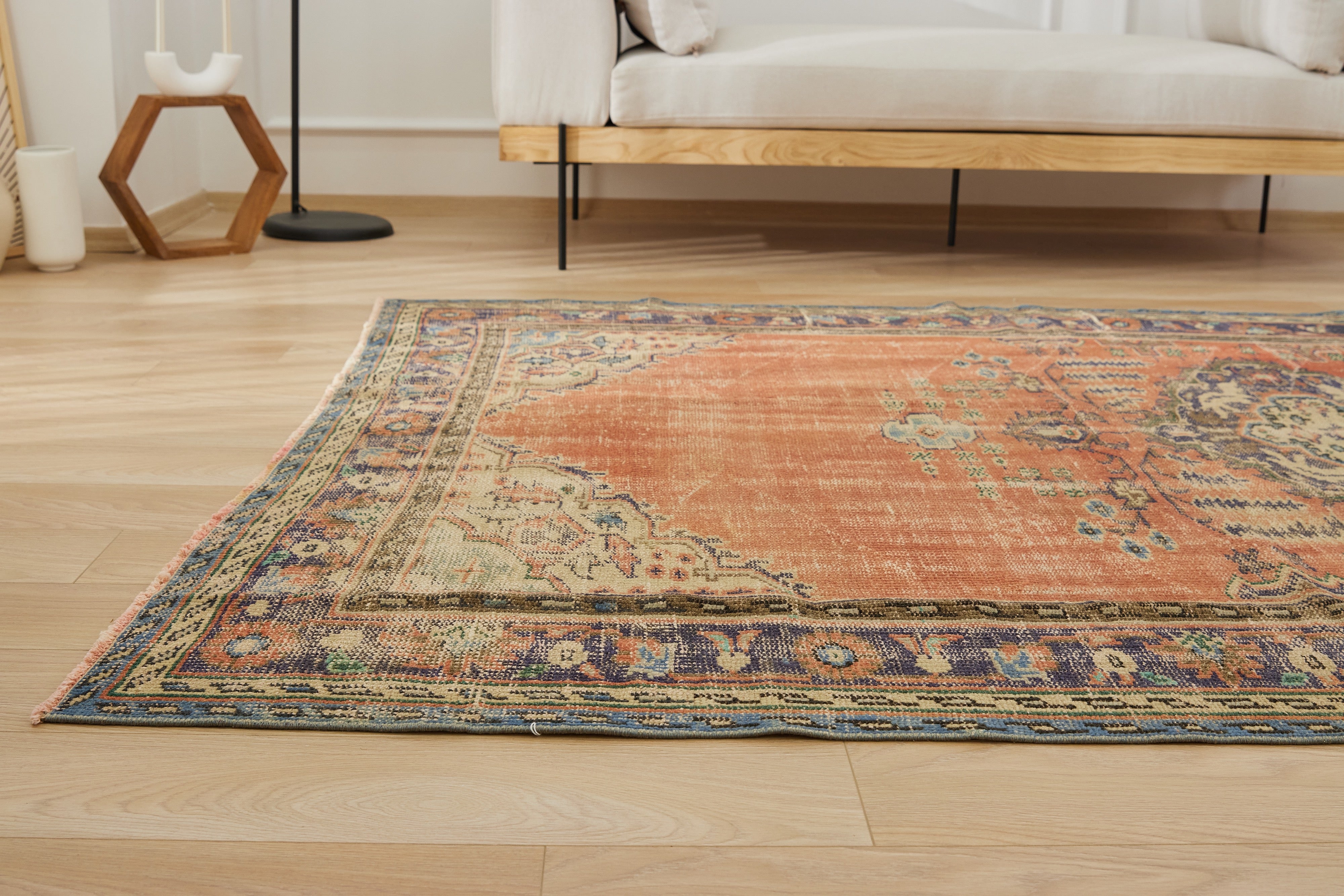 Faye's Elegance | Authentic Turkish Rug | Hand-Knotted Carpet | Kuden Rugs