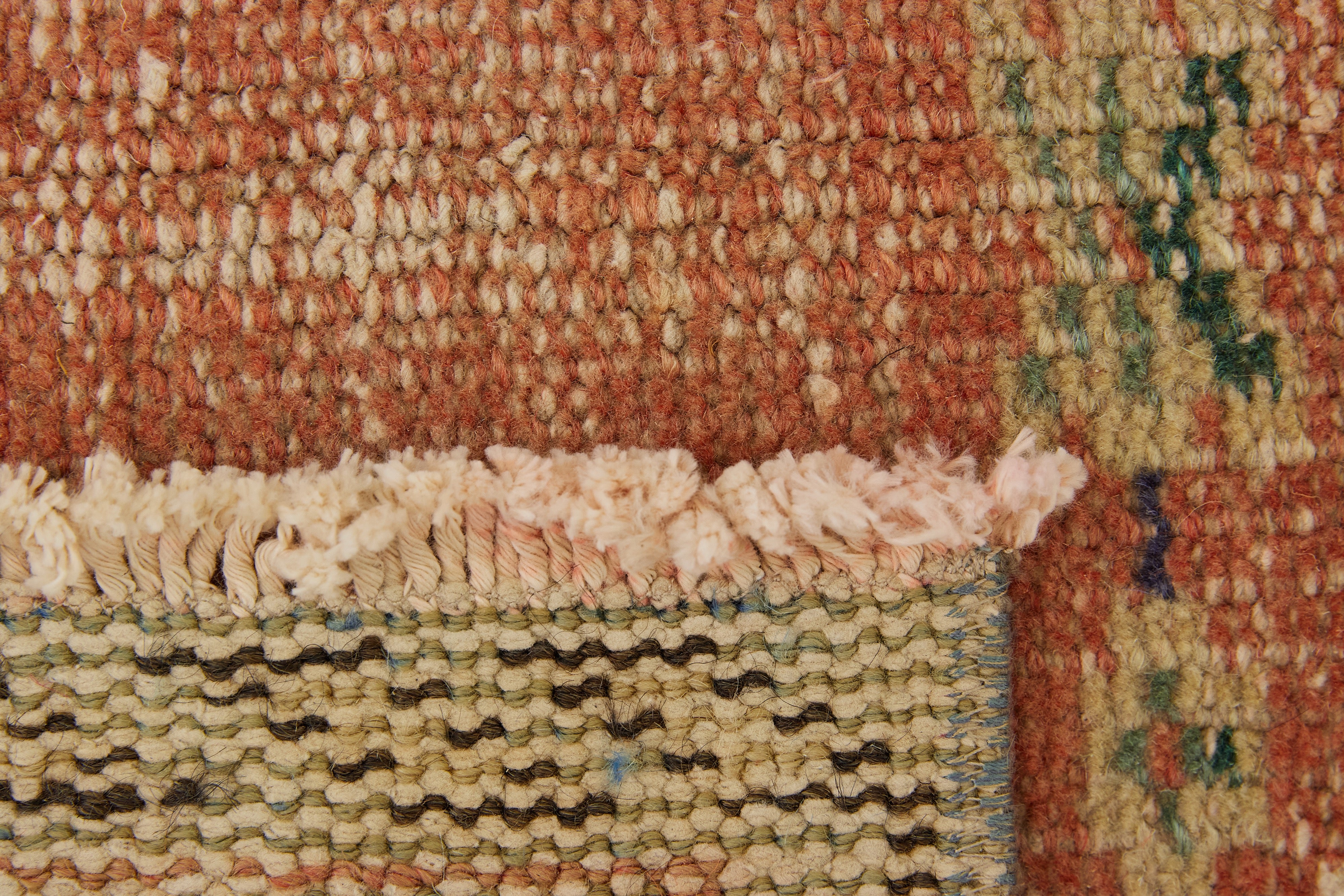 Embrace Faye | Turkish Rug Artistry | Vintage Carpet Sophistication | Kuden Rugs