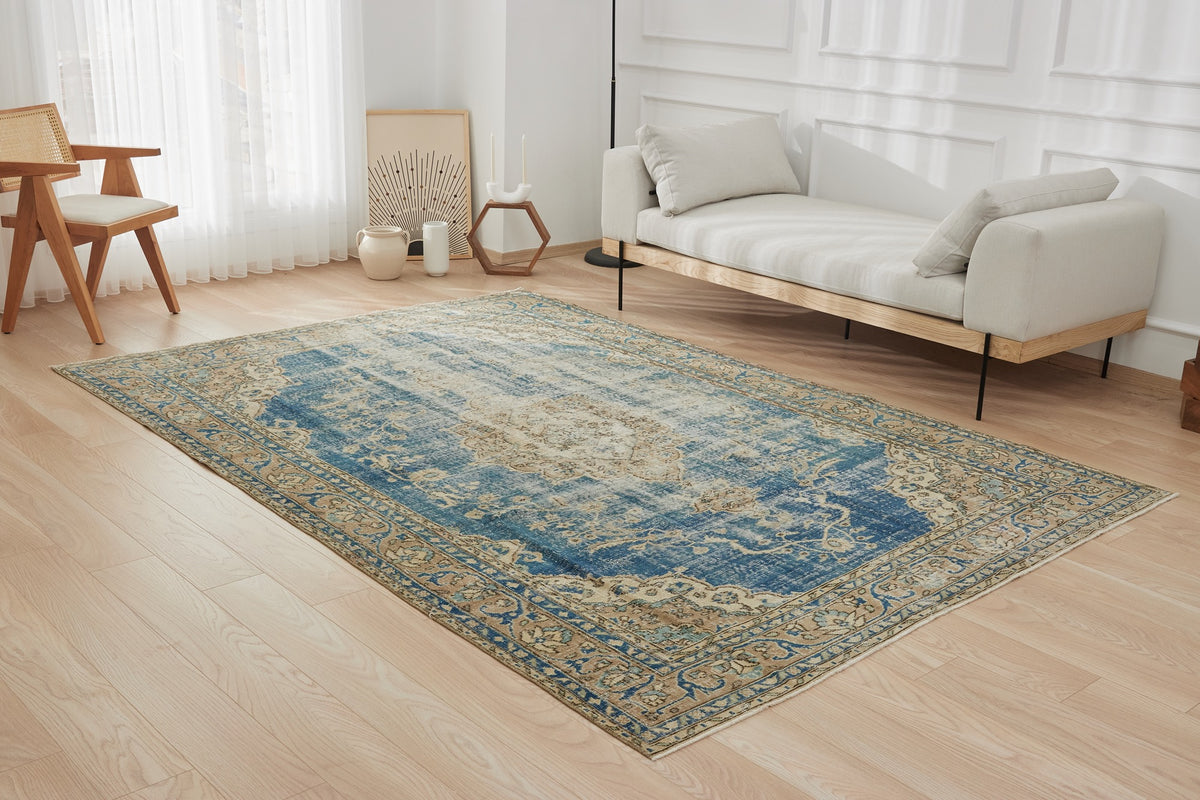 Fondah | Antiquewashed Vintage Turkish Carpet | Kuden Rugs