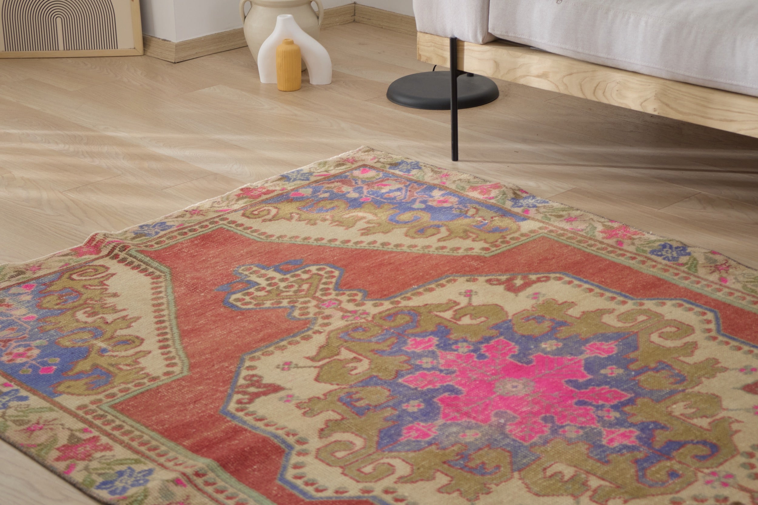 4' x 7' Vintage Turkish Small Rug, Red - Freesia | Kuden Rugs