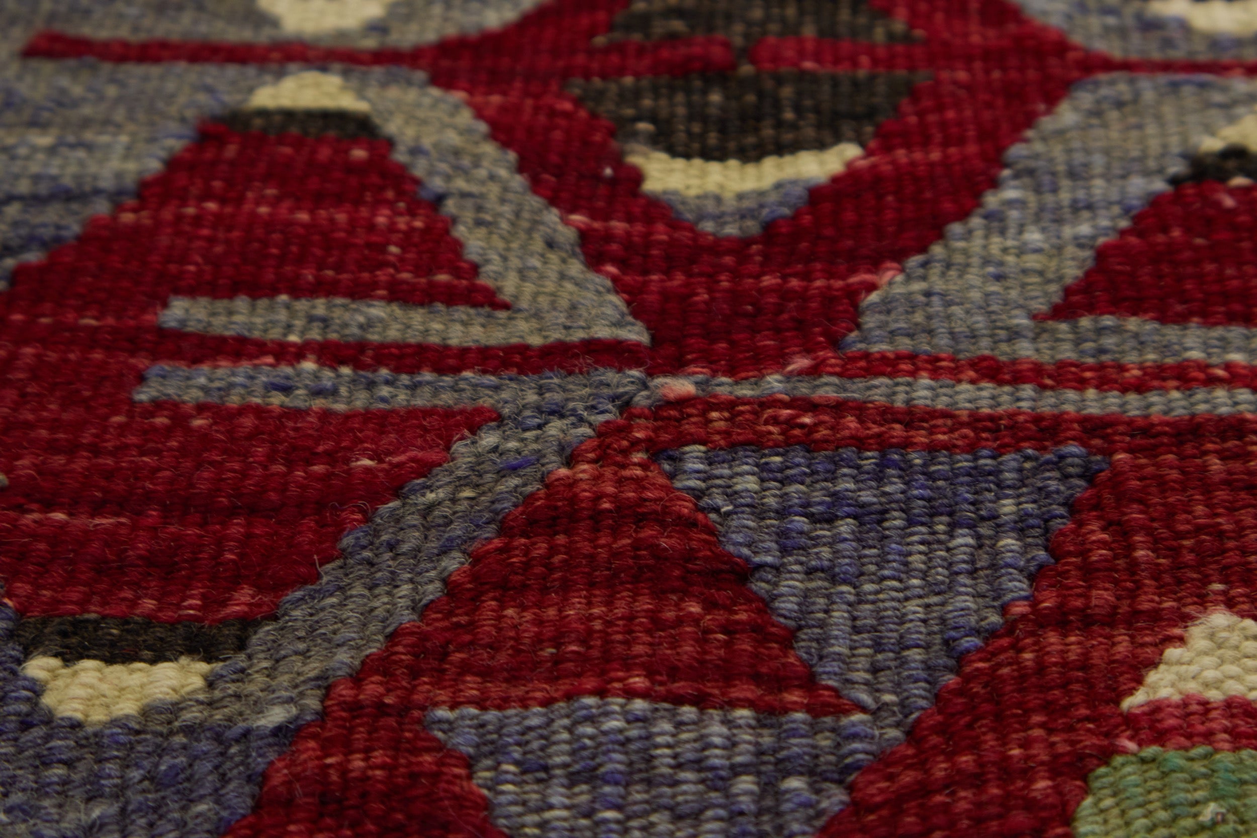 Handwoven tradition meets modern style: The Giana Rug. | Kuden Rugs