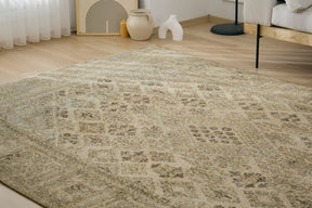 Gilah - Exquisite Geometric Masterpiece | Kuden Rugs