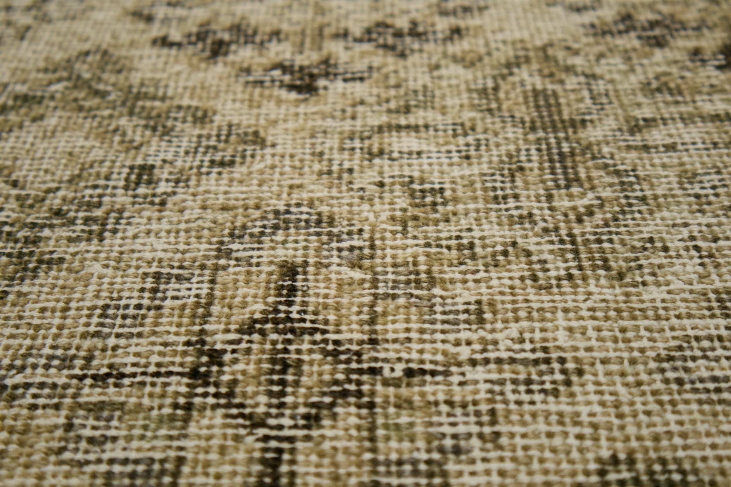 Gilah - Redefining Luxury in Every Knot | Kuden Rugs