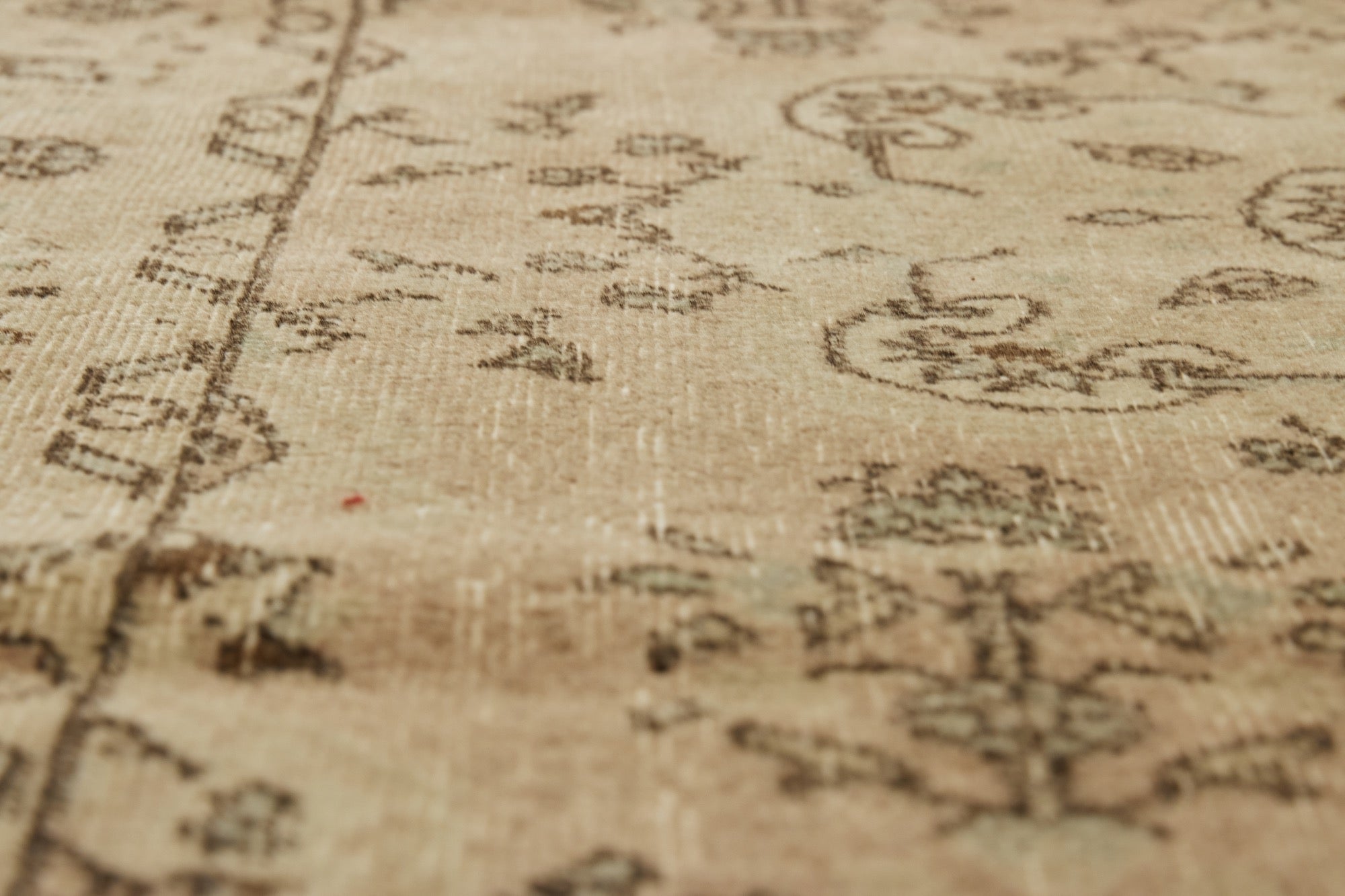 Unveiling Haylie | Turkish Rug Heritage | Vintage Carpet Grace | Kuden Rugs