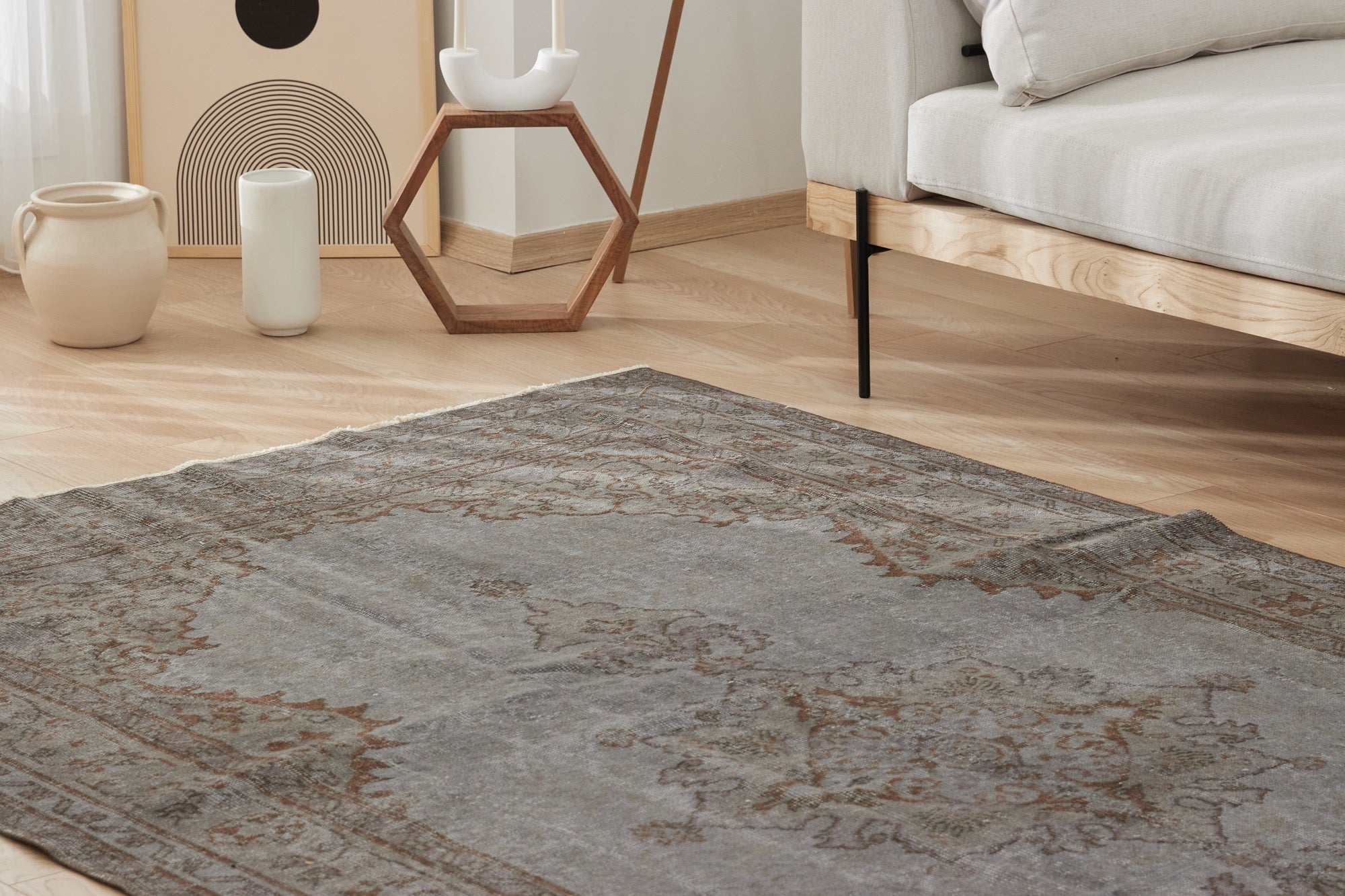 Ilynah | Hand-Knotted Vintage Area Carpet | Kuden Rugs