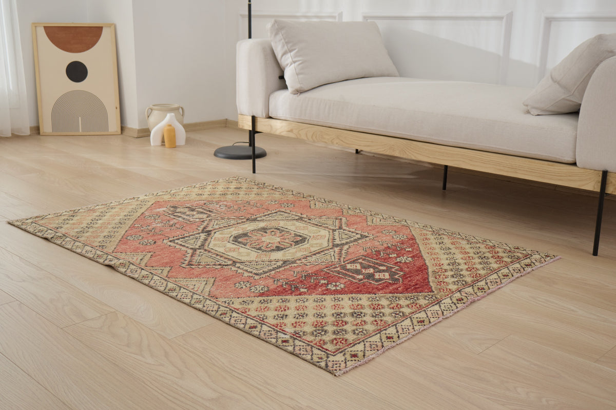 Iris - Vintage Turkish Anatolian Rug