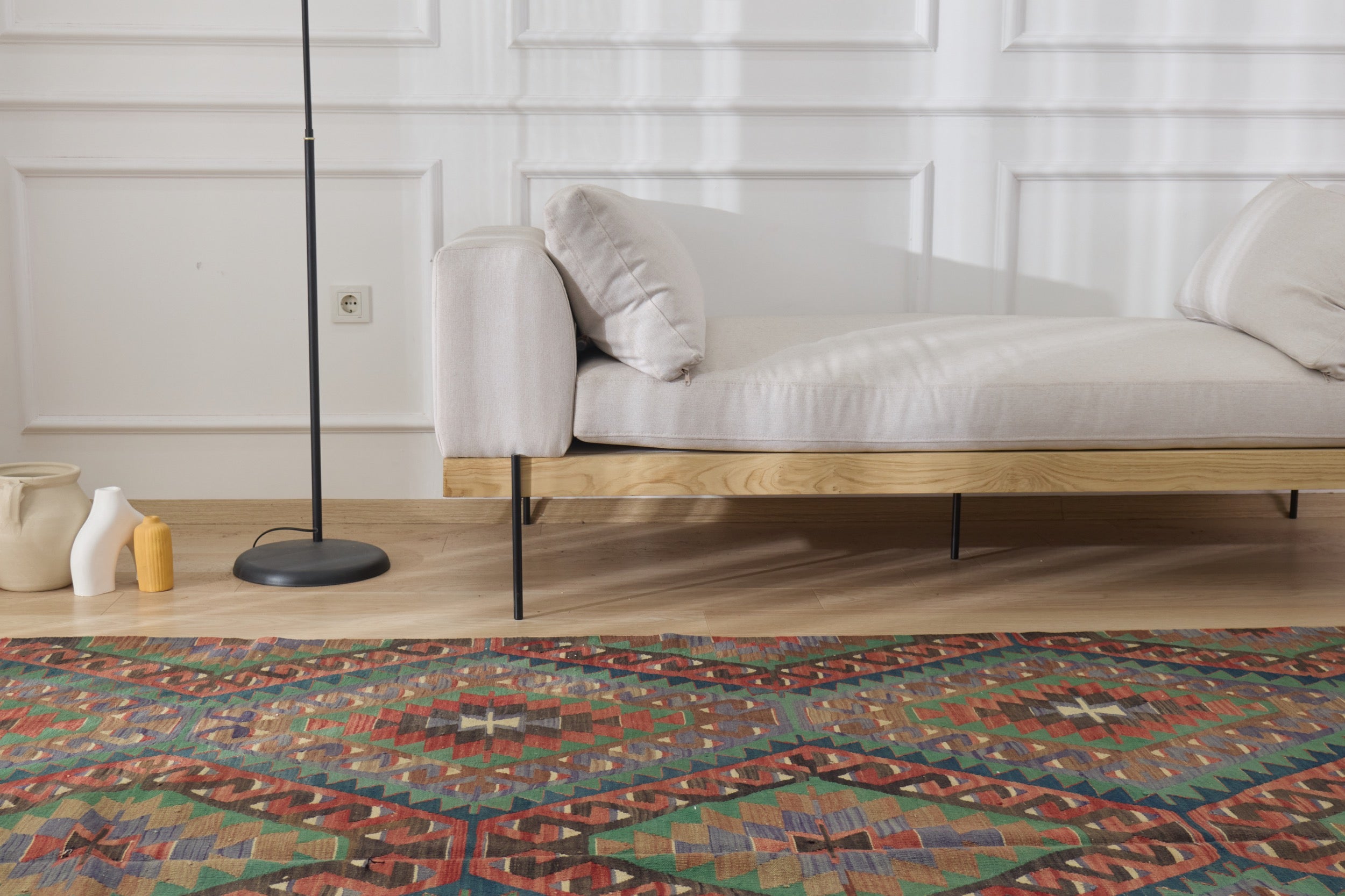 Discover the geometric charm of the Jenna vintage rug. | Kuden Rugs