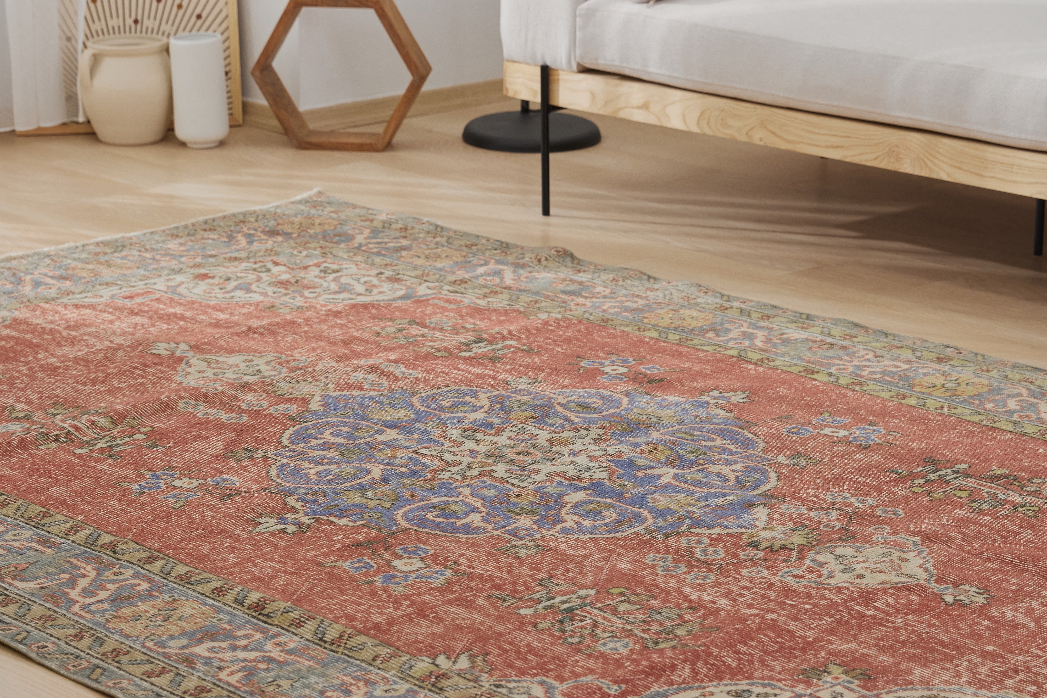 Jocelyn | Time-Honored Turkish Rug | Artisanal Carpet Mastery | Kuden Rugs