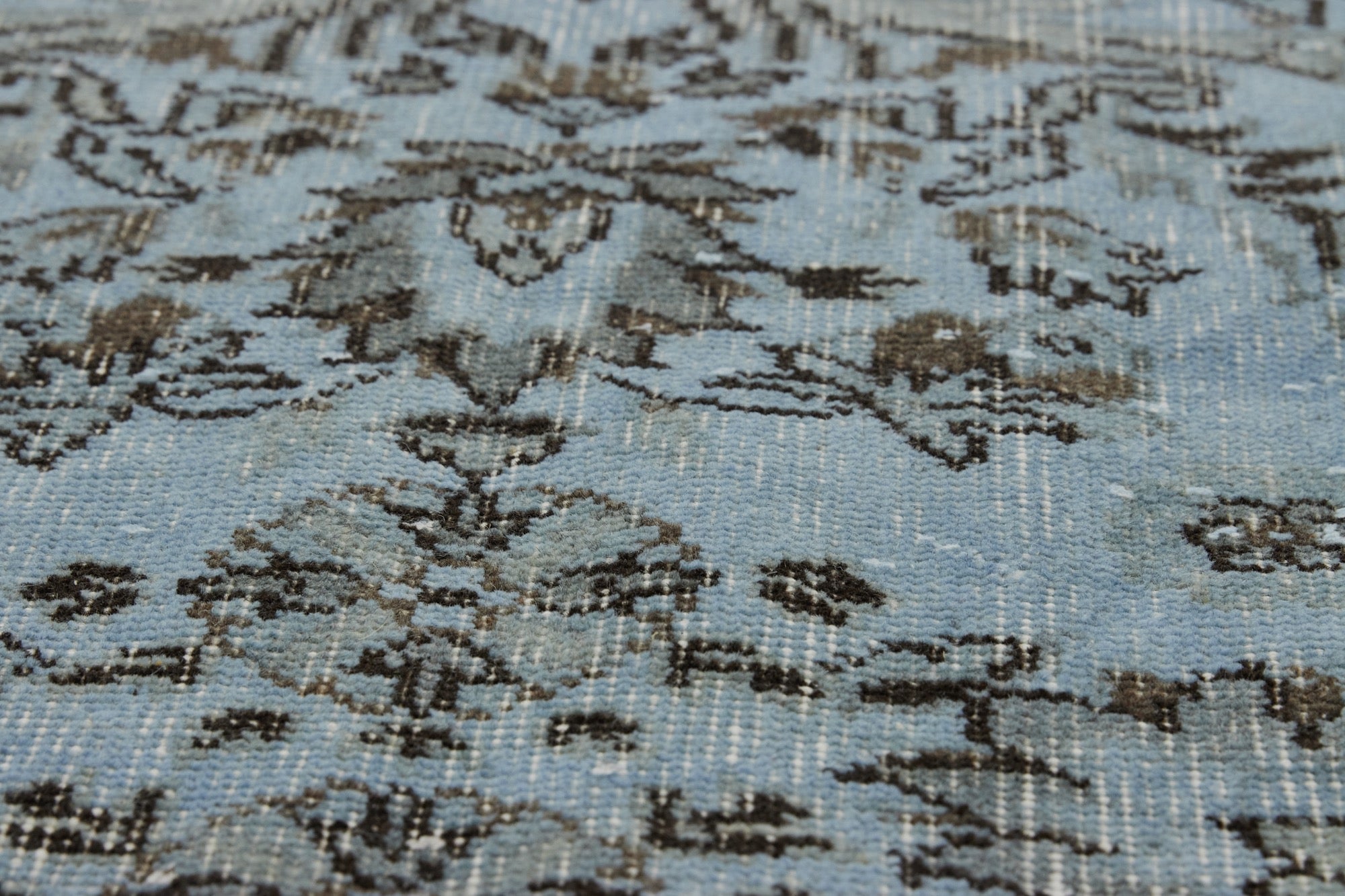 Jorja | Sophisticated Vintage Rug with Artisan Quality | Kuden Rugs