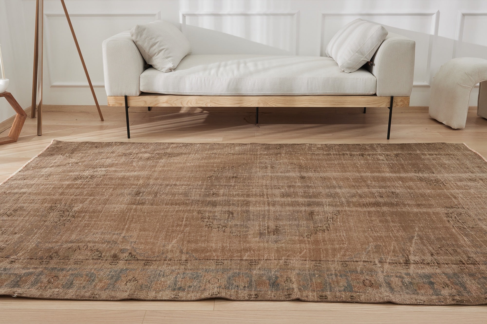 Kahlilah | Vintage Brown Area Carpet | Kuden Rugs