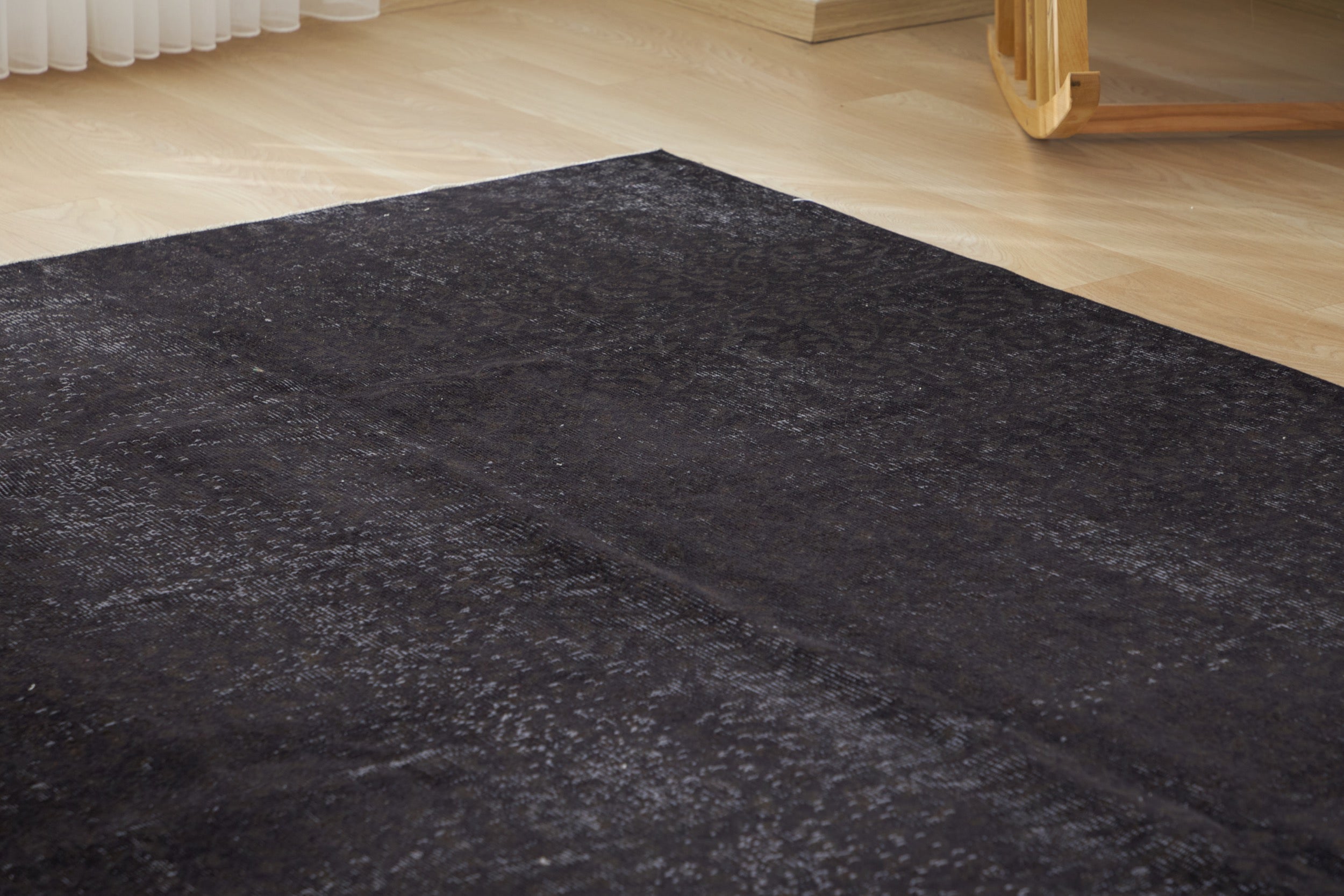 Kaisley | Monochrome Majesty | Hand-Knotted Turkish Carpet | Kuden Rugs