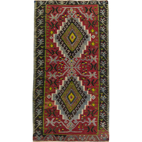 Embrace timeless design with the Kallie hand-knotted rug. | Kuden Rugs