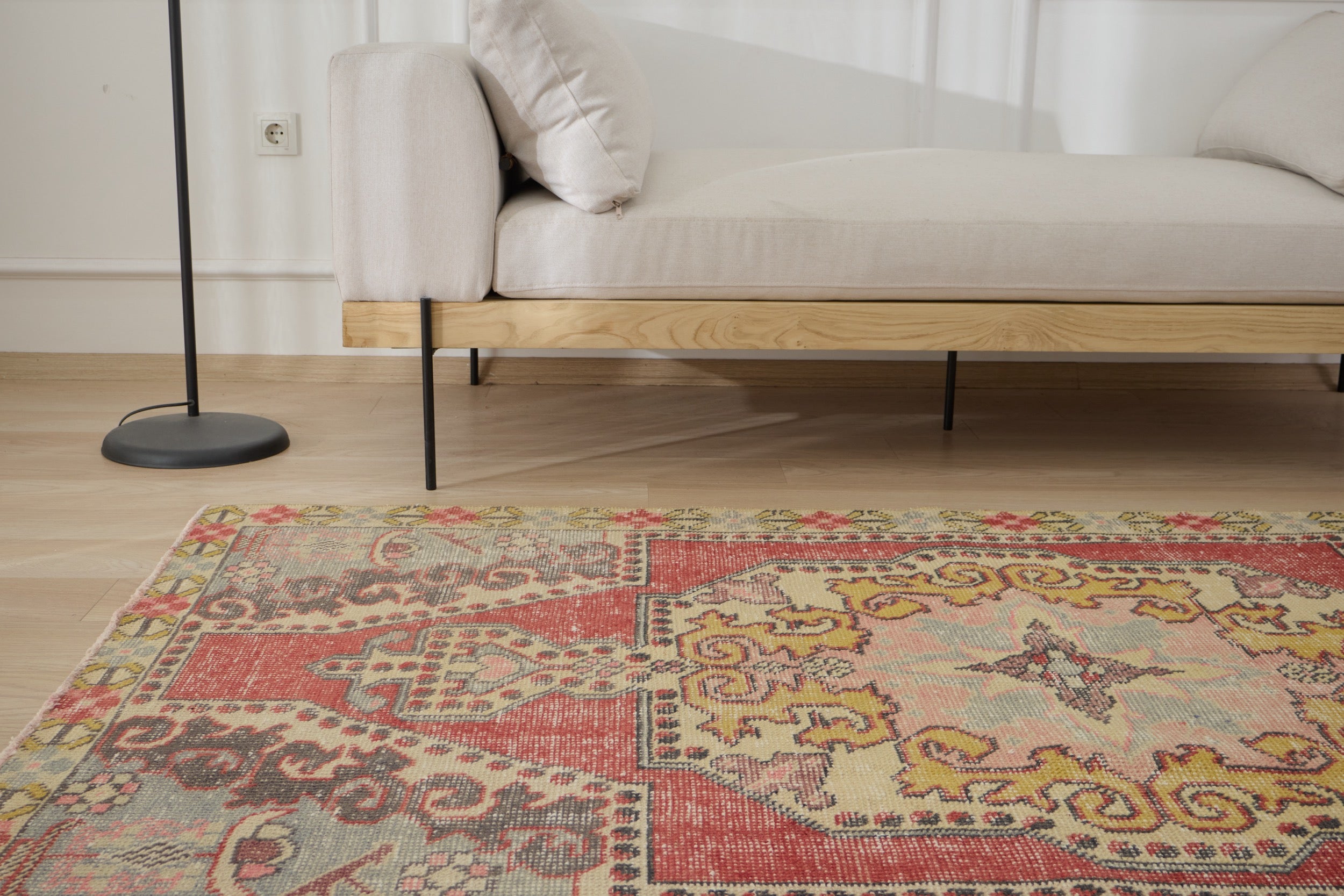 Karlie - Vintage Turkish Anatolian Rug