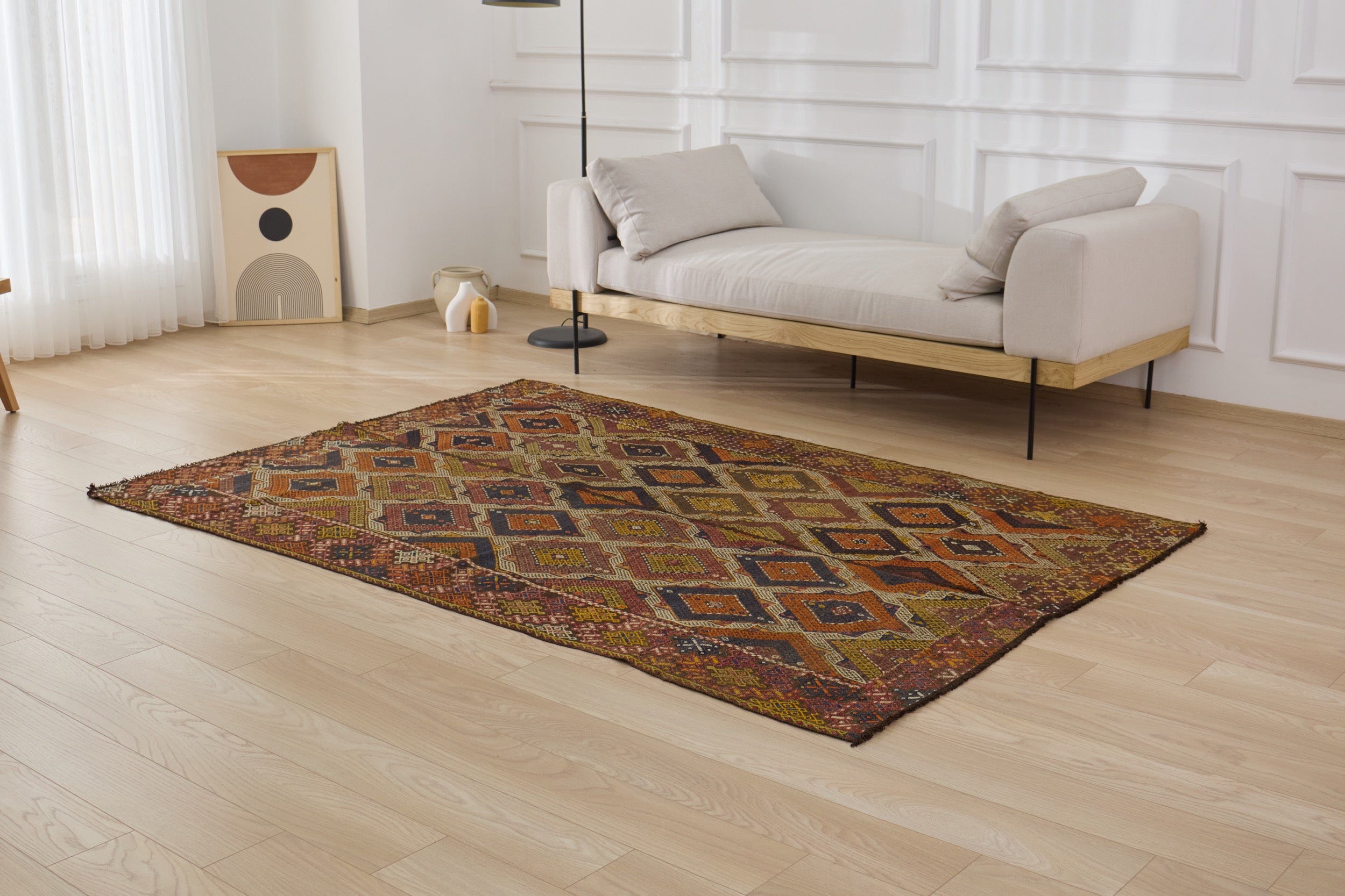 Embrace rich design with the Kasey hand-knotted rug. | Kuden Rugs