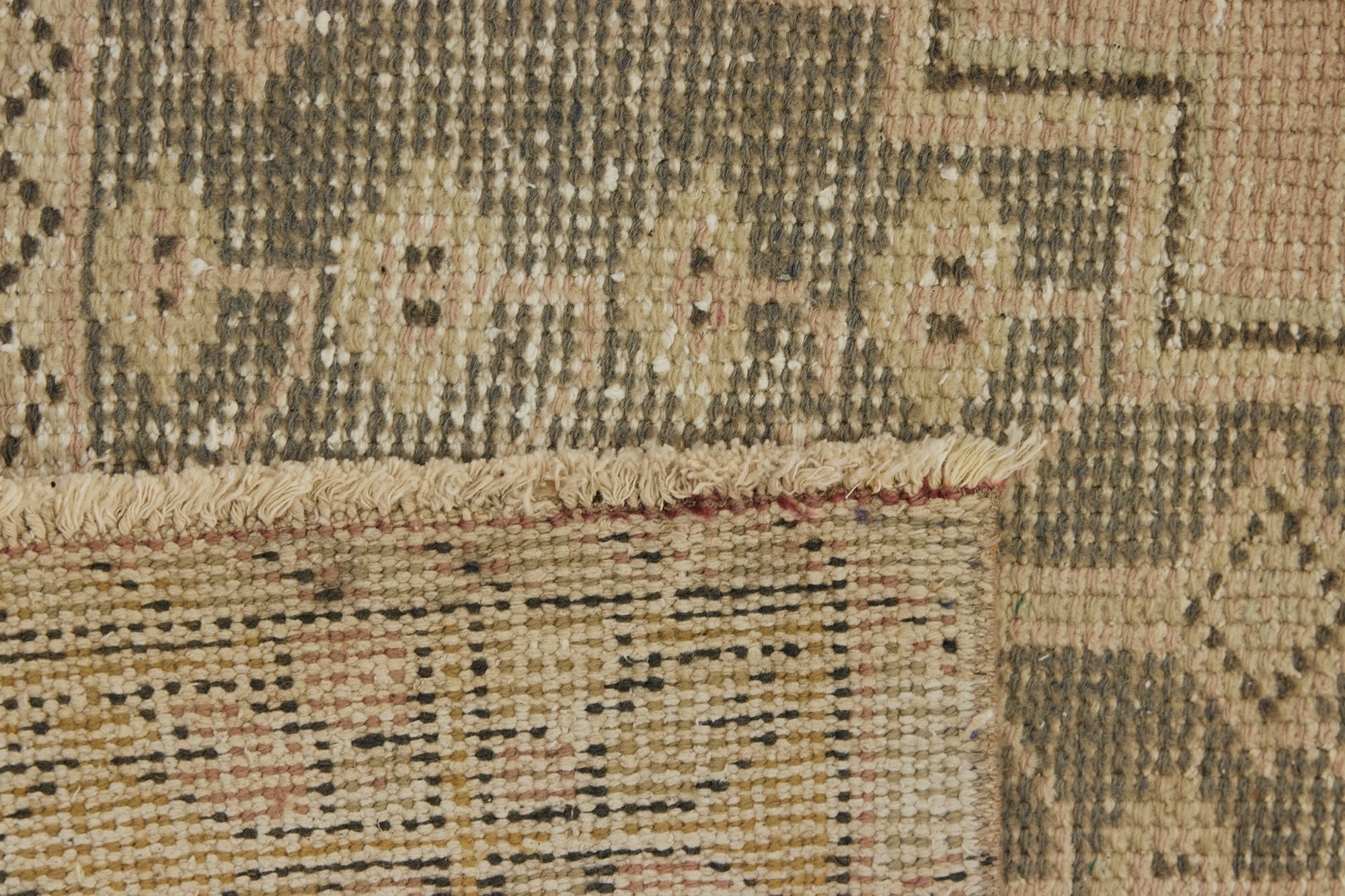 Kendall's Charm | Authentic Turkish Rug | Hand-Knotted Carpet | Kuden Rugs