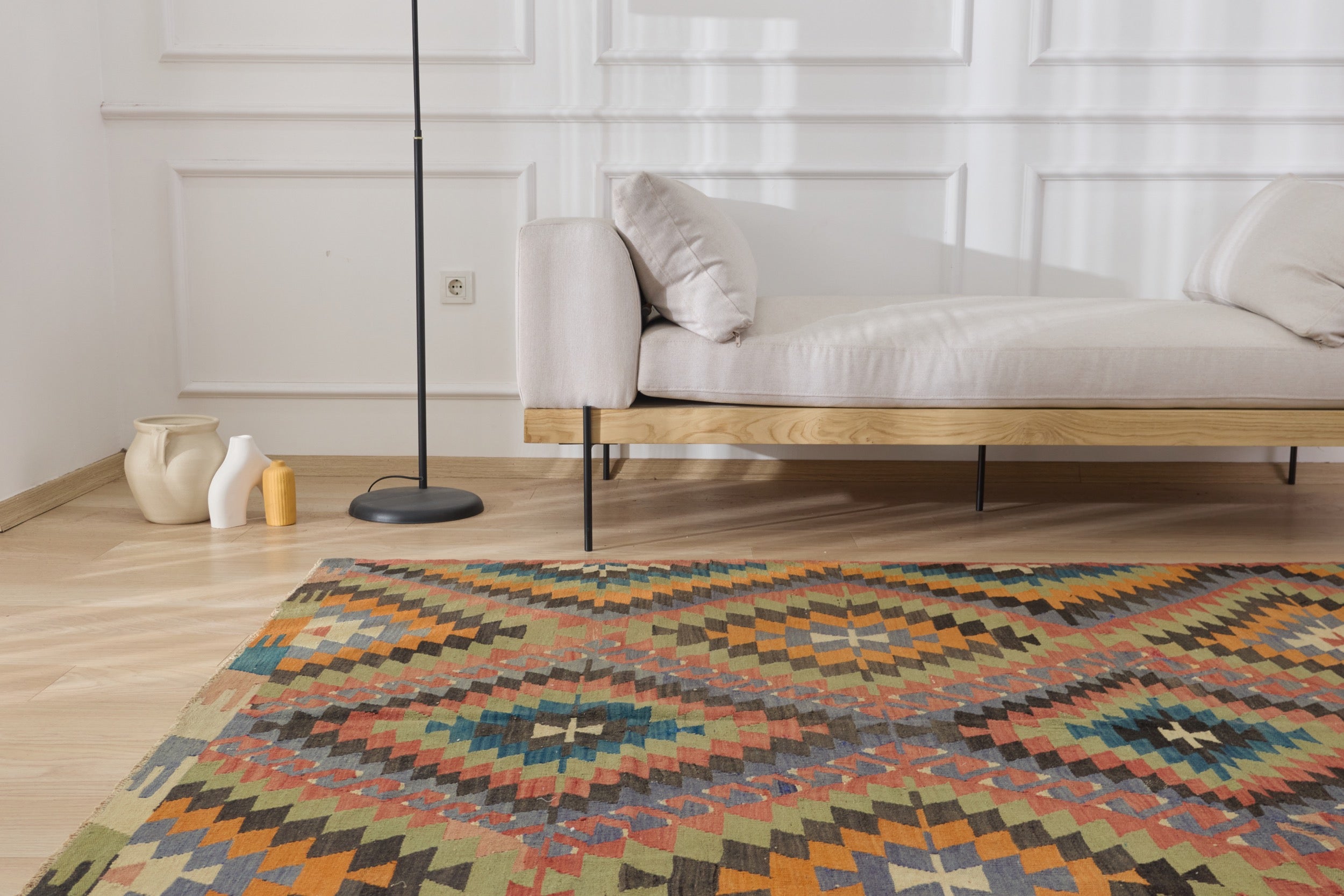 Discover the geometric charm of the Kendra vintage rug. | Kuden Rugs