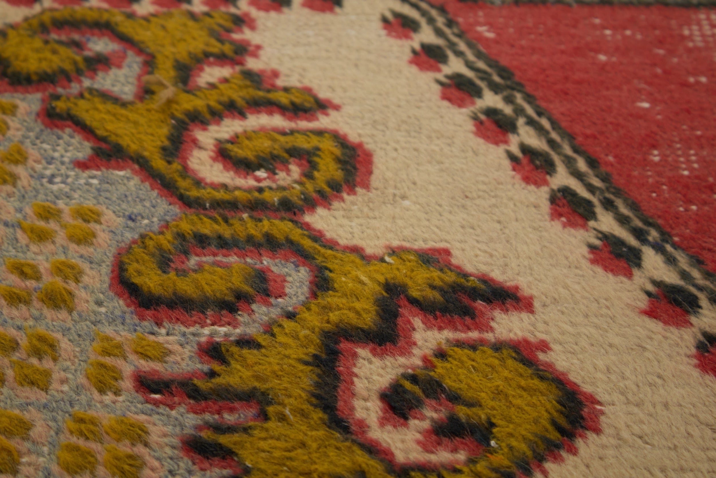 Kestrel - Vintage Turkish Anatolian Rug