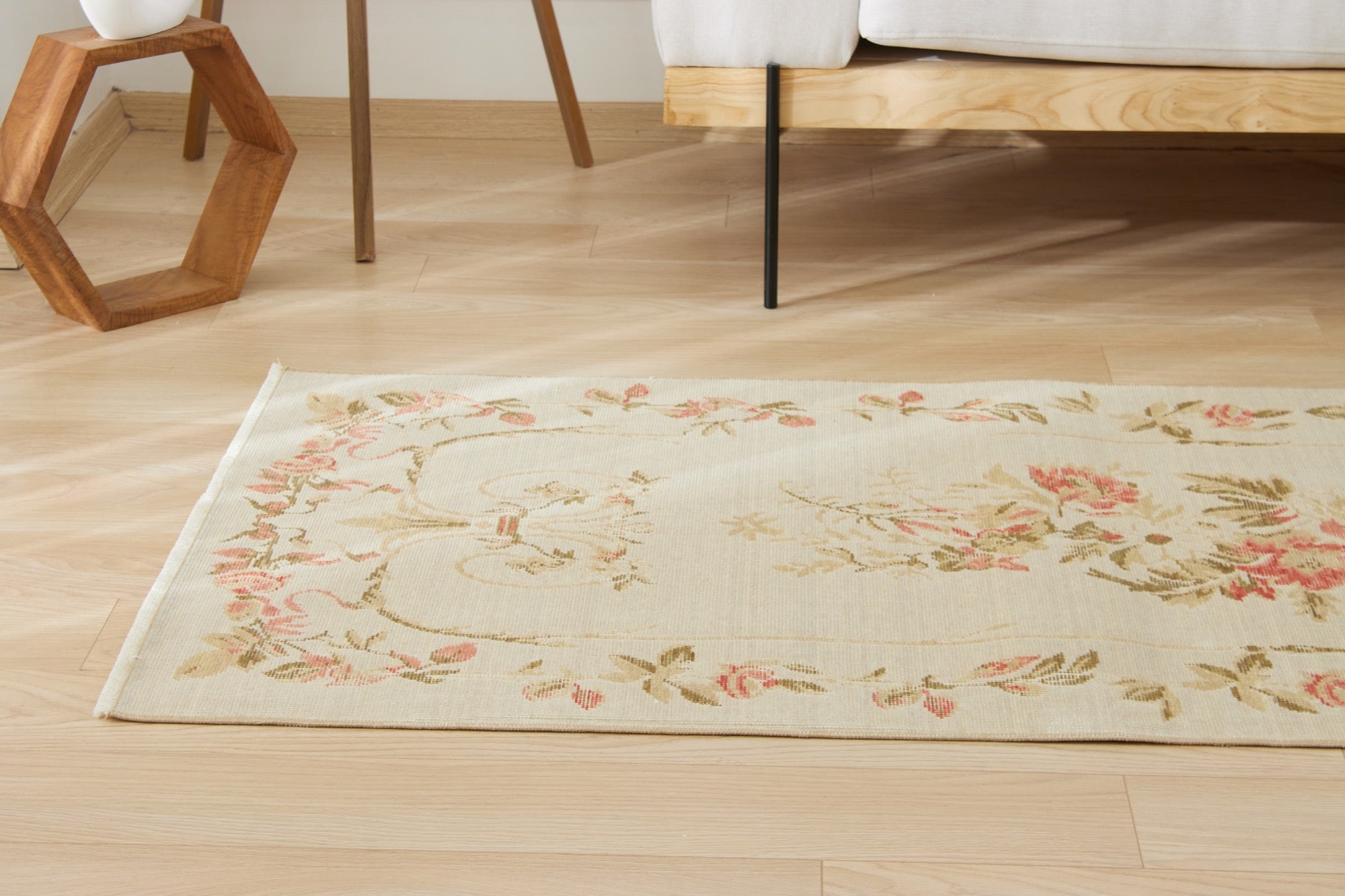 Lana | Vintage Charm | Modern Hand-Knotted Rug | Kuden Rugs