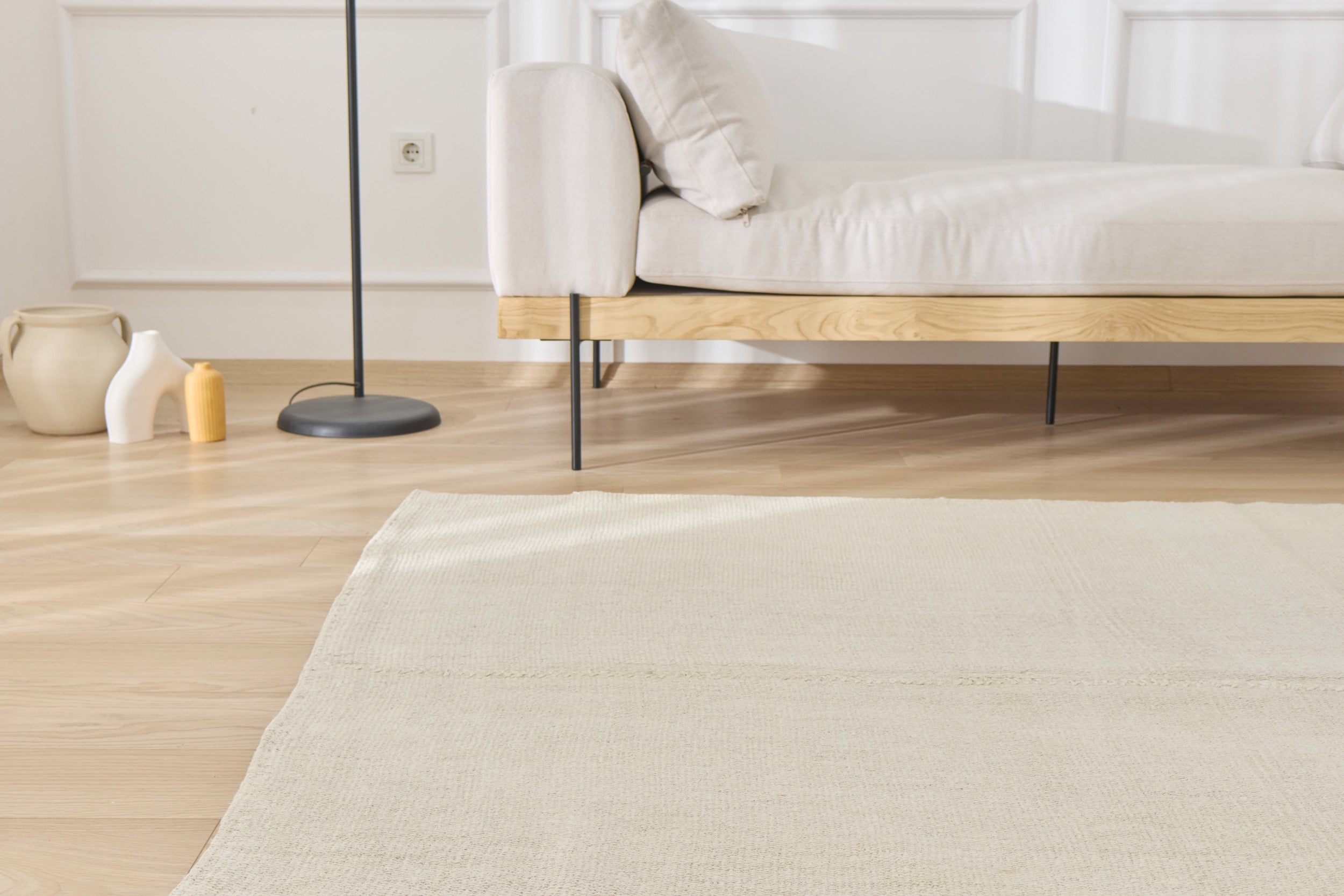 Experience the Understated Sophistication of Lindie, a Low-Pile Turkish Rug | Kuden Rugs