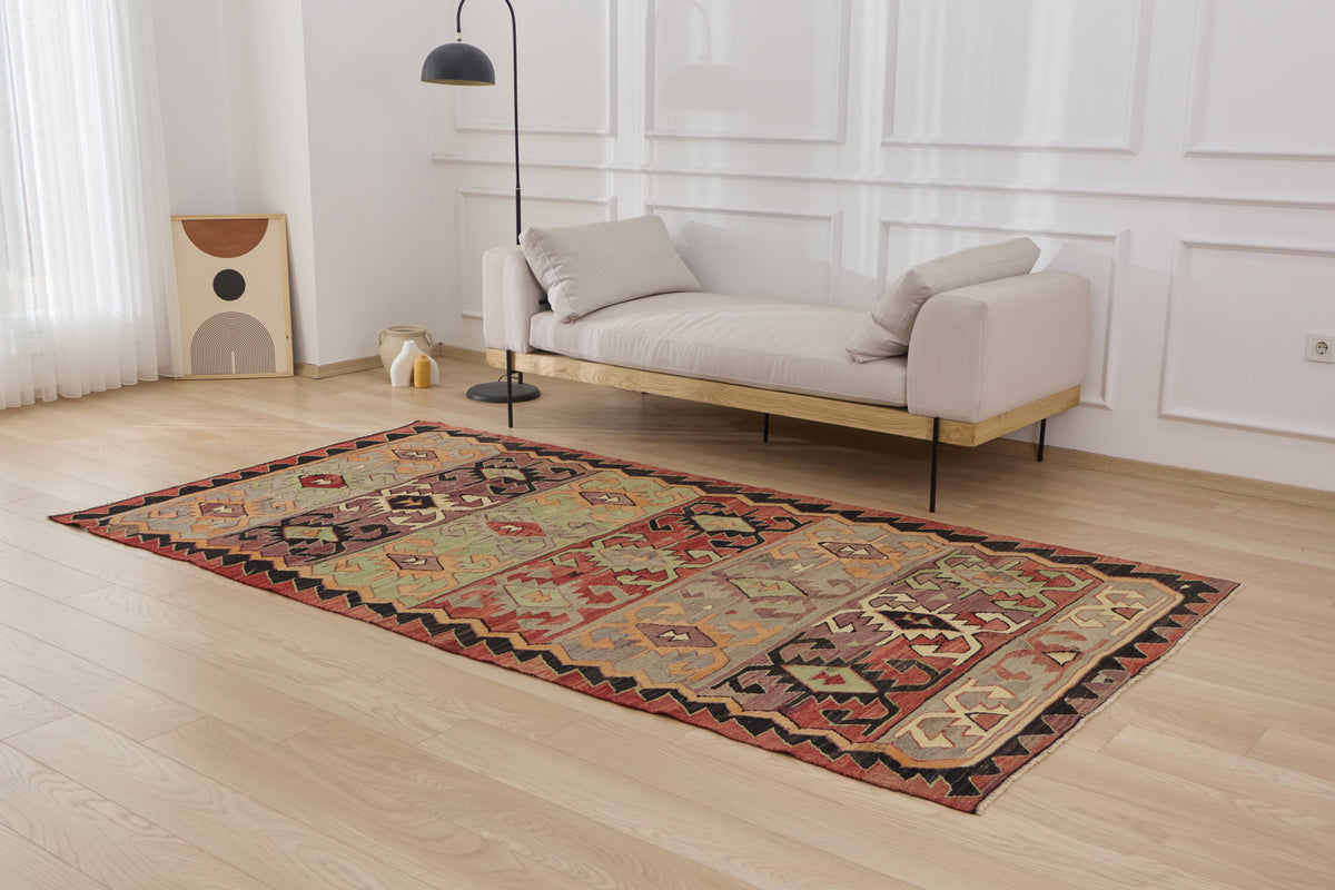 Embrace vibrant design with the Luz hand-knotted rug. | Kuden Rugs